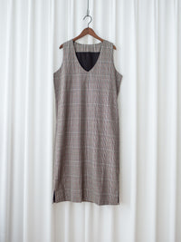 Check Vest Dress 格紋微開衩直身背心裙/ DS1051（pre-order 1月25截單)