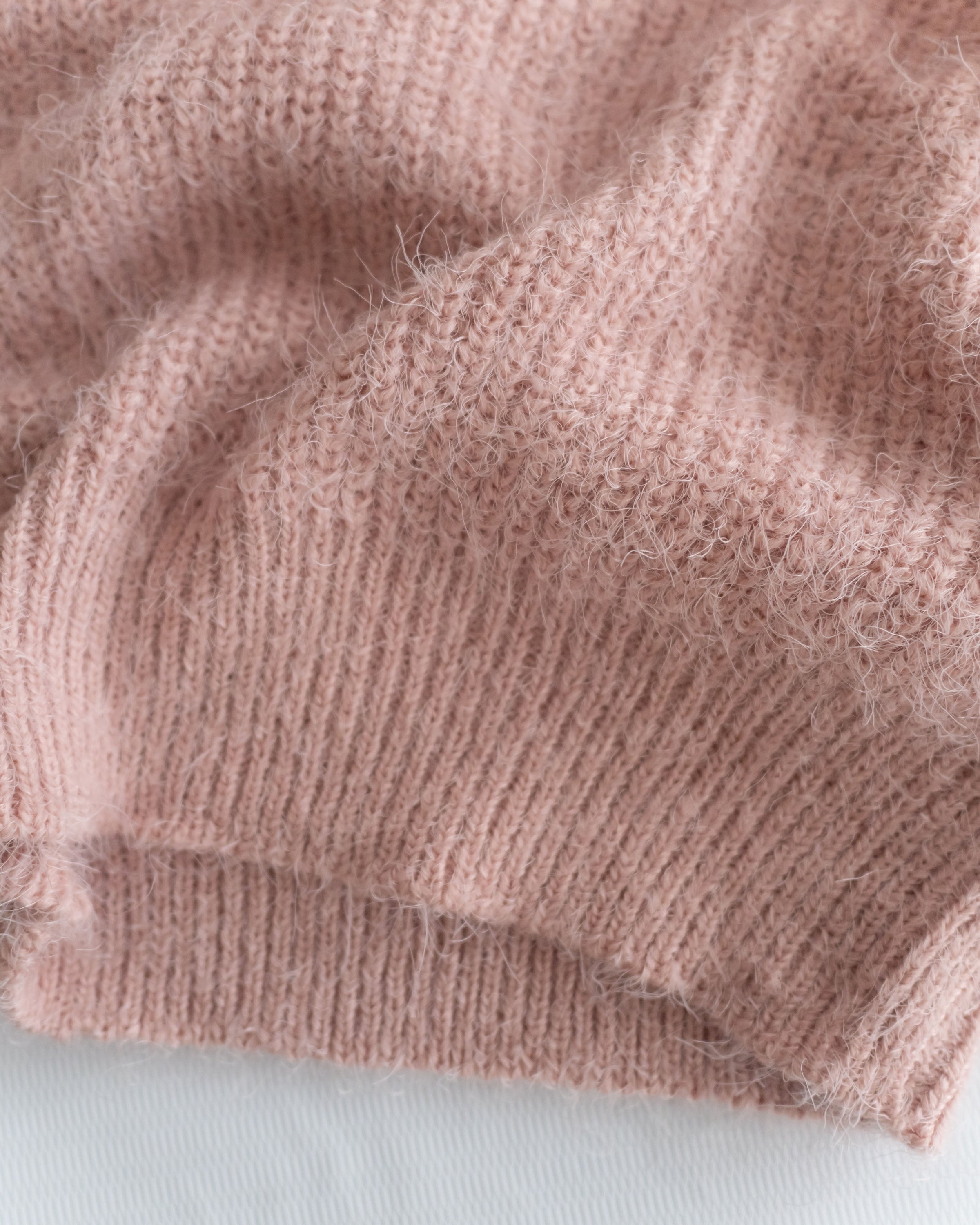 Square collar Mellow Top 顯鎖骨方領親膚針織上衣/ KT8192 (pre-order ivory/softpink 1月25截單)