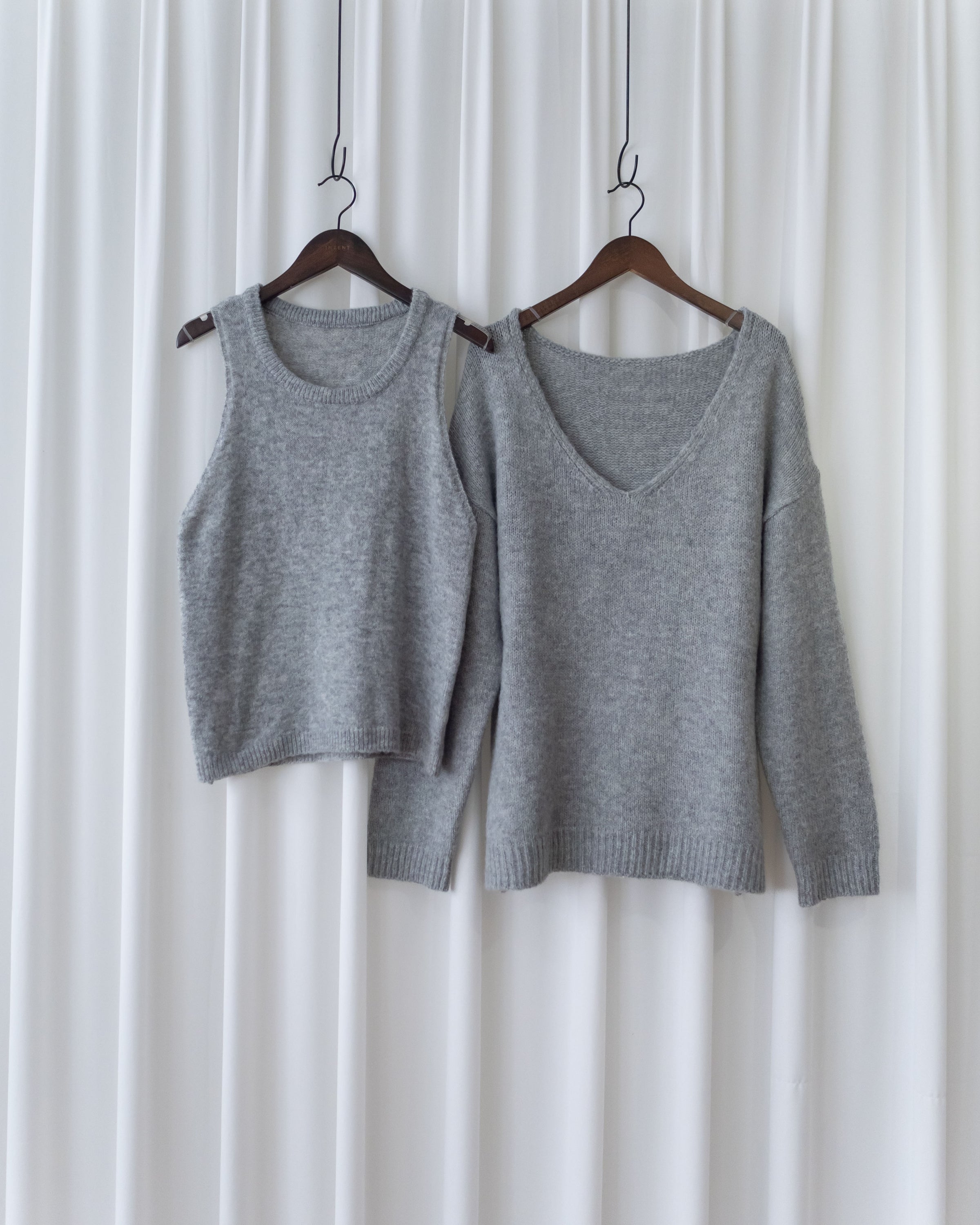 Vest Knit Set 軟糯毛絨背心上衣兩件式/ SE8103