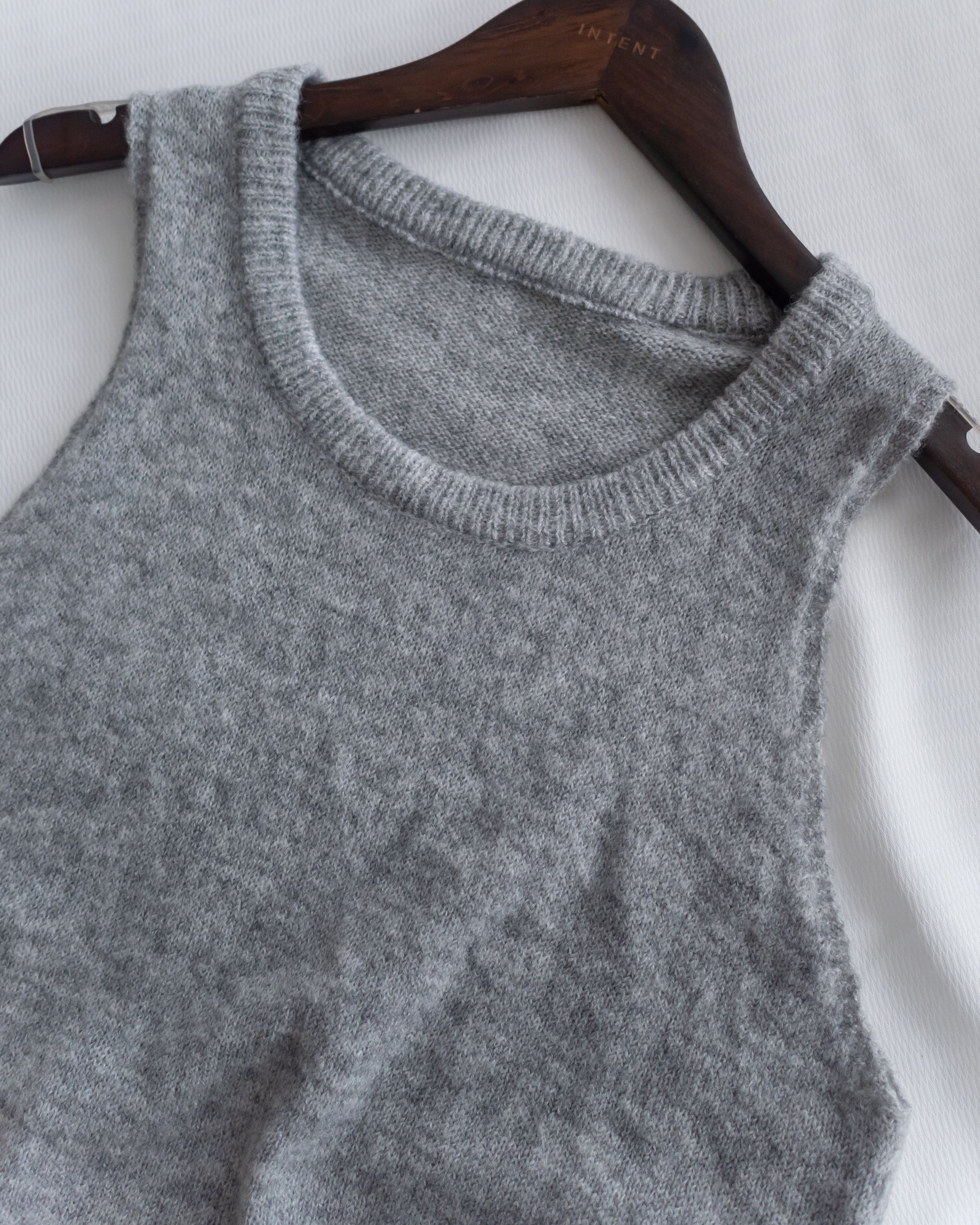 Vest Knit Set 軟糯毛絨背心上衣兩件式/ SE8103