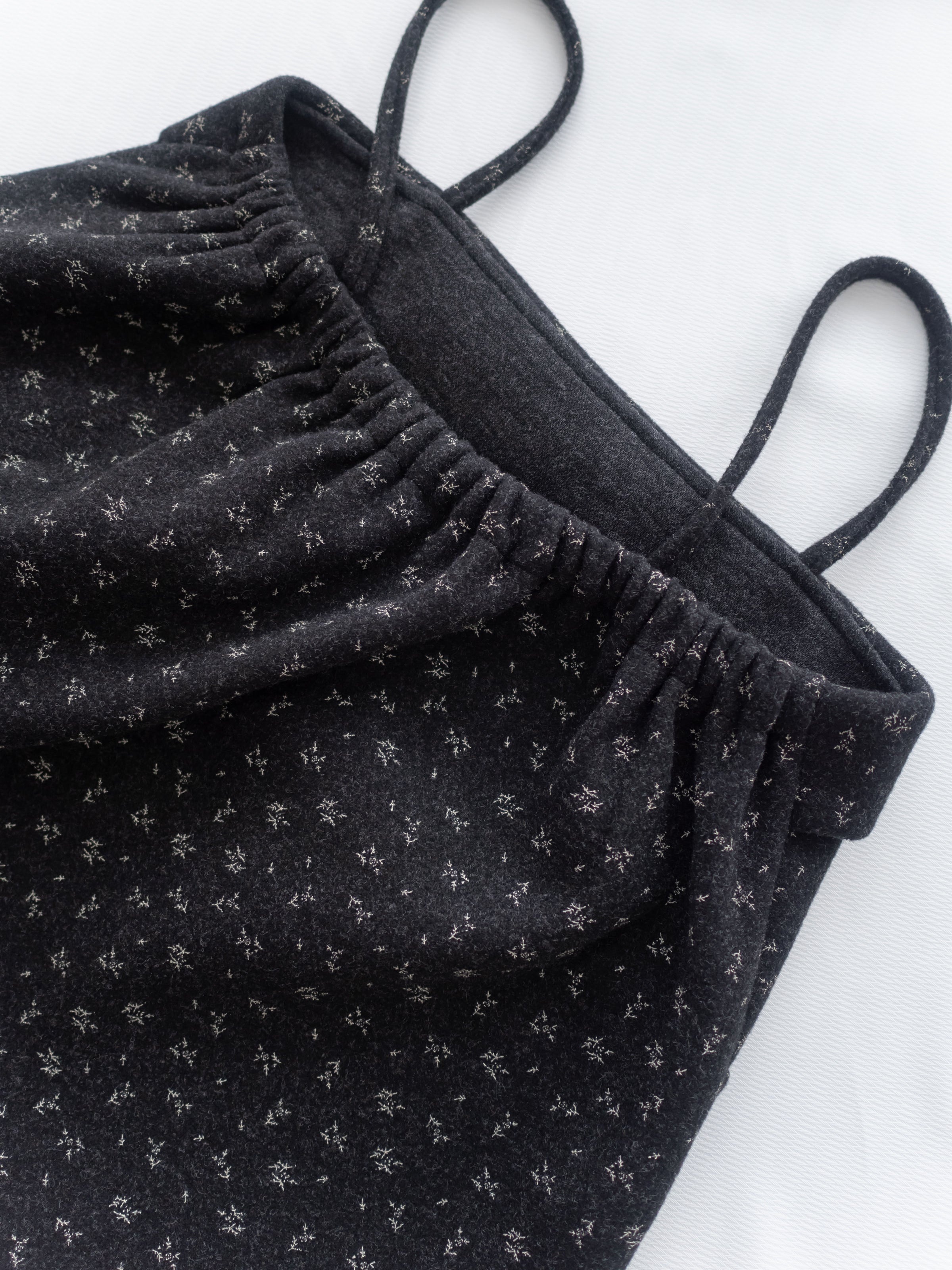 Floral Set 黑色內搭碎花吊帶背心上衣套裝/ SE8101 （pre-order 1月25截單）