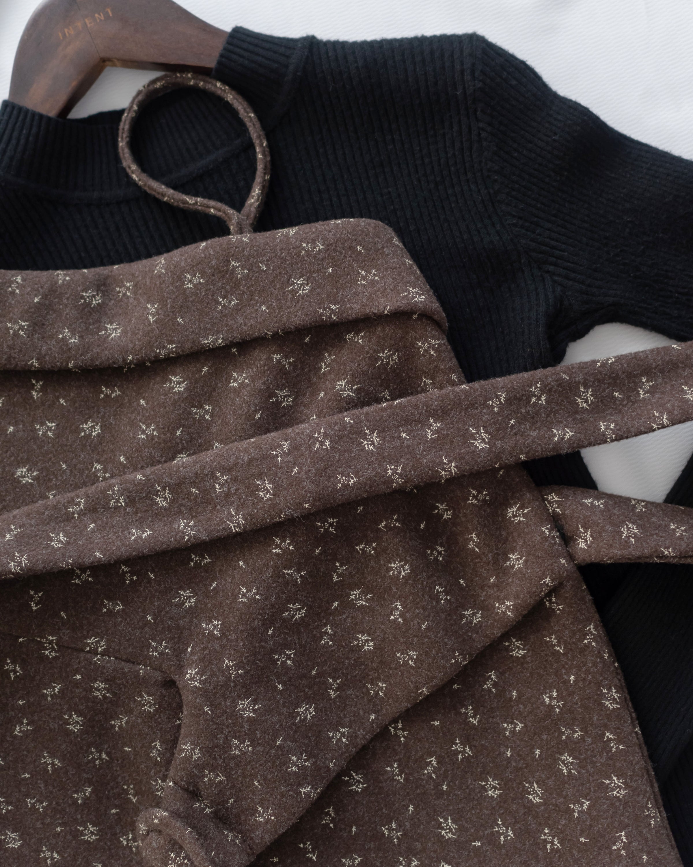 Floral Set 黑色內搭碎花吊帶背心上衣套裝/ SE8101 （pre-order 1月25截單）