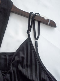 Pleated Vest Dress 立體細褶V領吊帶百褶長裙/ DS1061