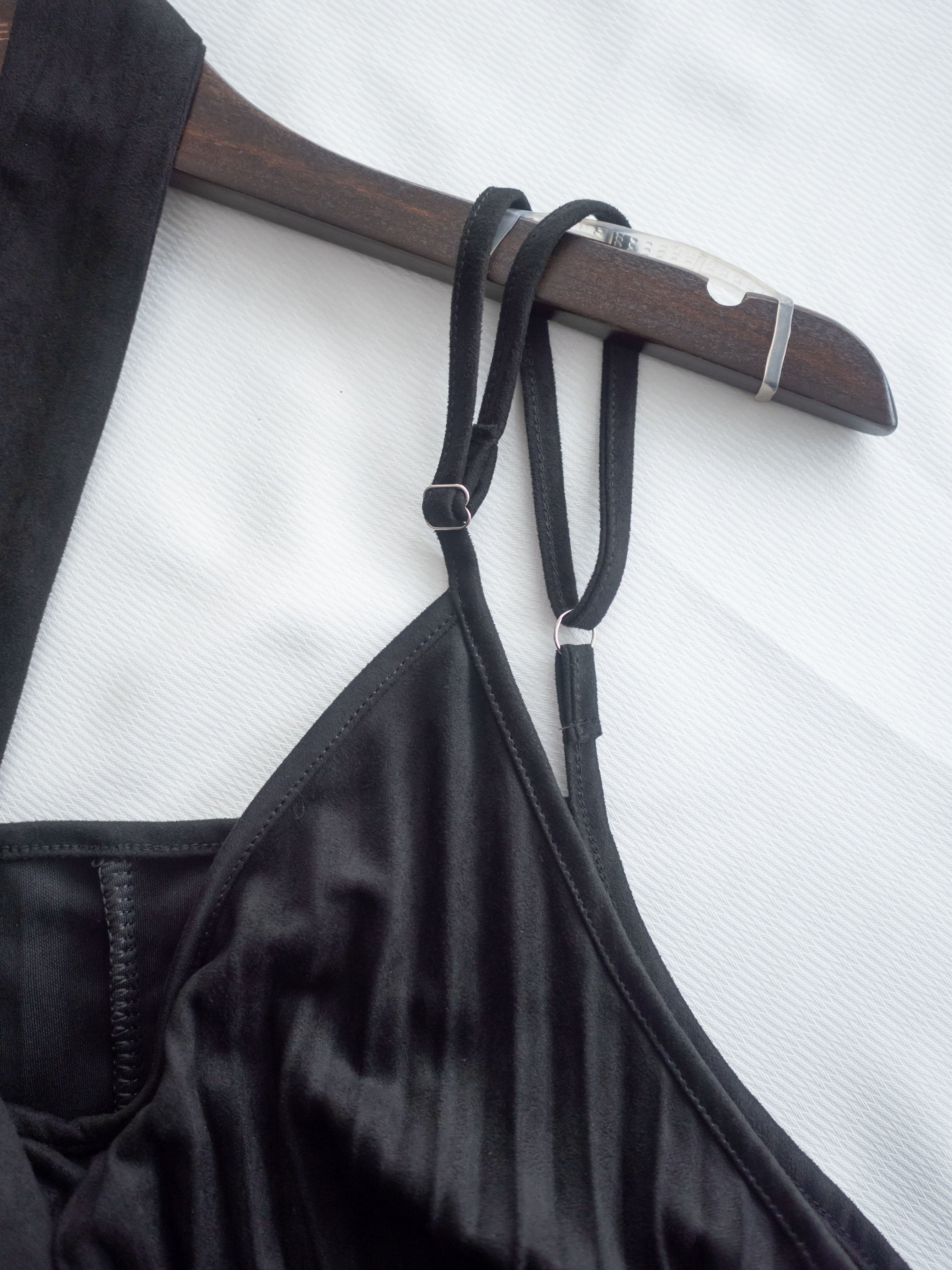 Pleated Vest Dress 立體細褶V領吊帶百褶長裙/ DS1061