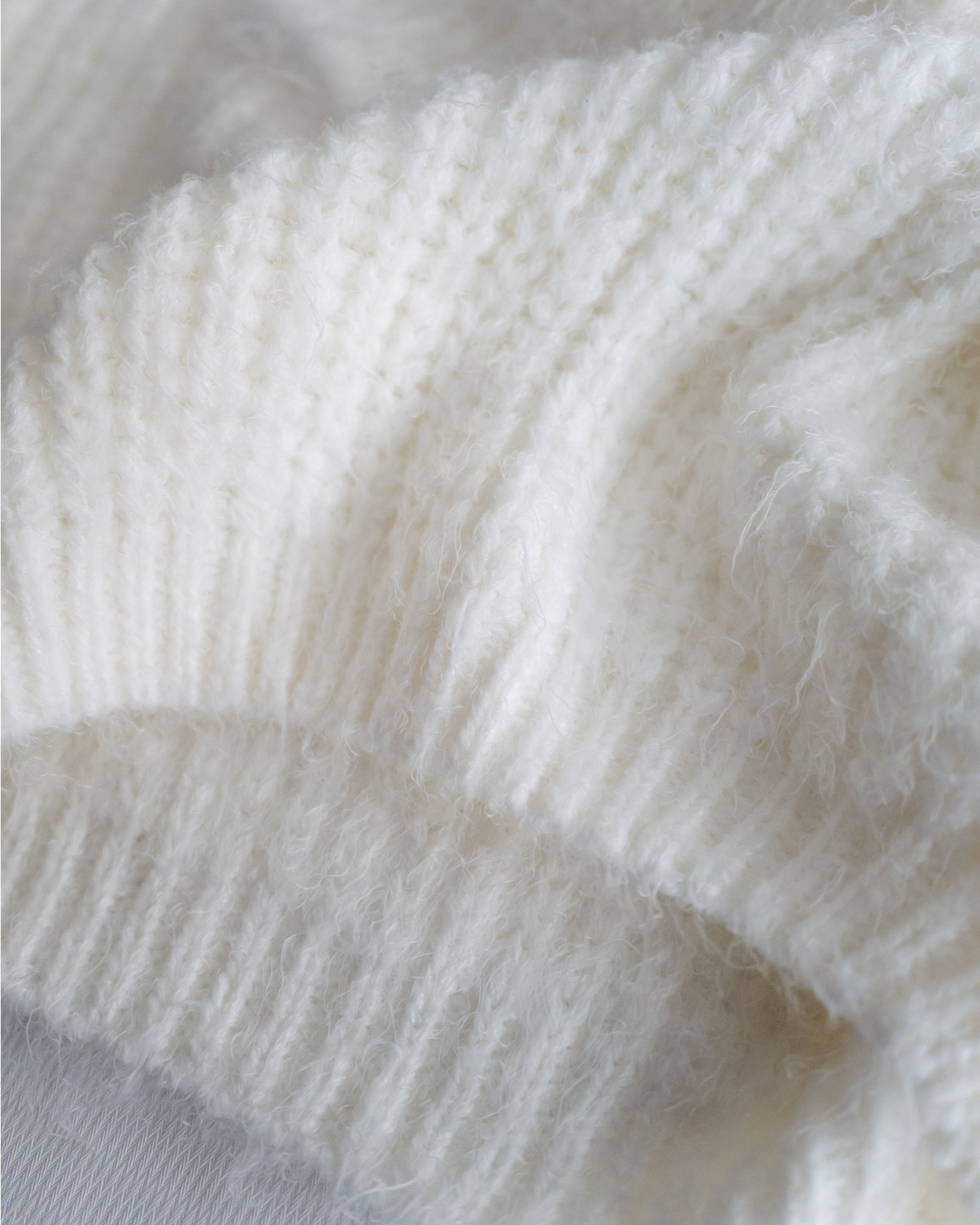 Sophie Knit Top 親膚針織大翻領V領上衣/ KT8193 (pre-order white)