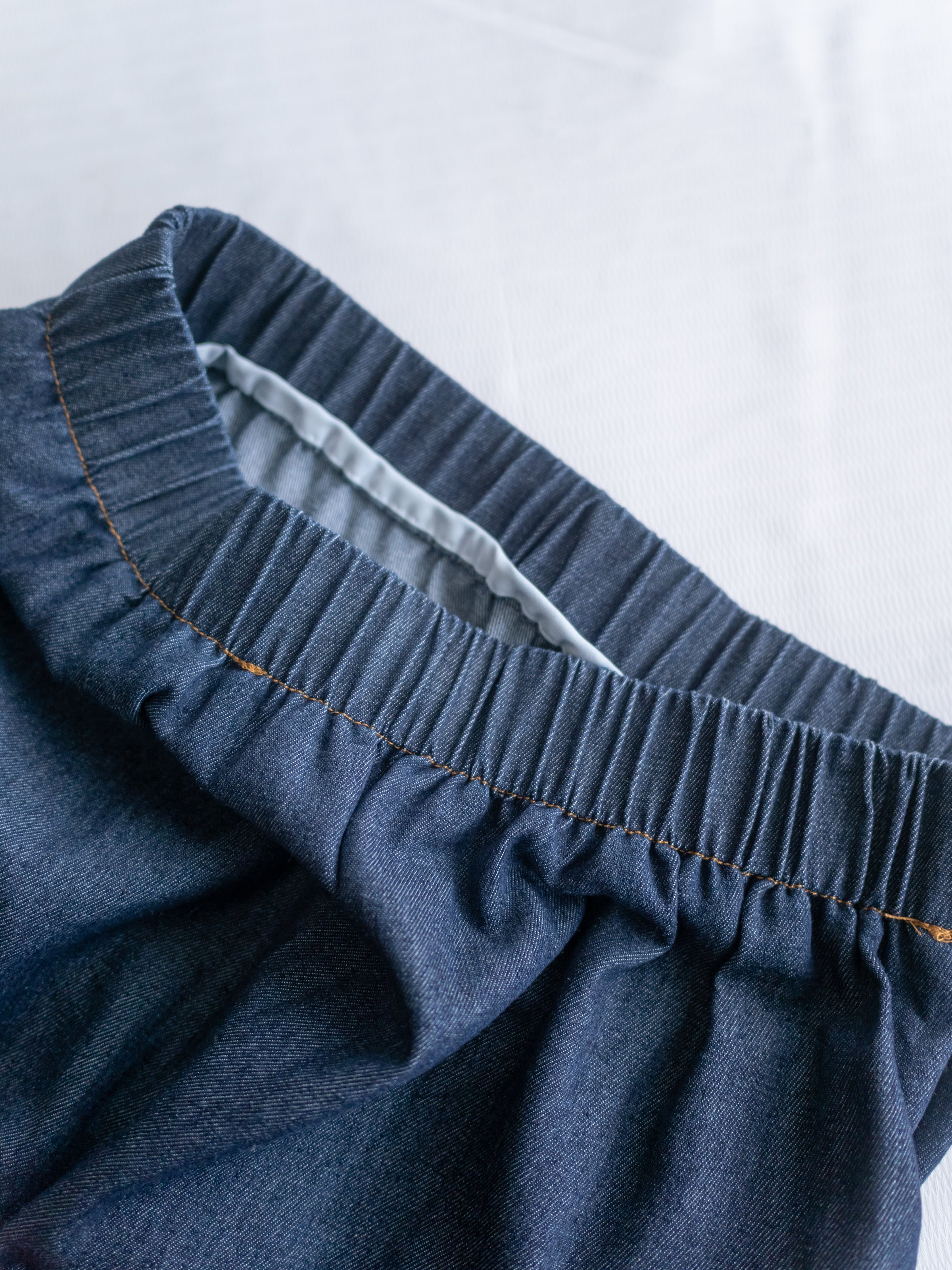 Denim Flair Skirt 荷葉邊拼接牛仔車線傘裙/ SK8928