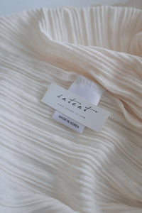 Ruffle Collar Top 直條紋皺褶微光澤感上衣/ TP9205 (pre-order ivory)