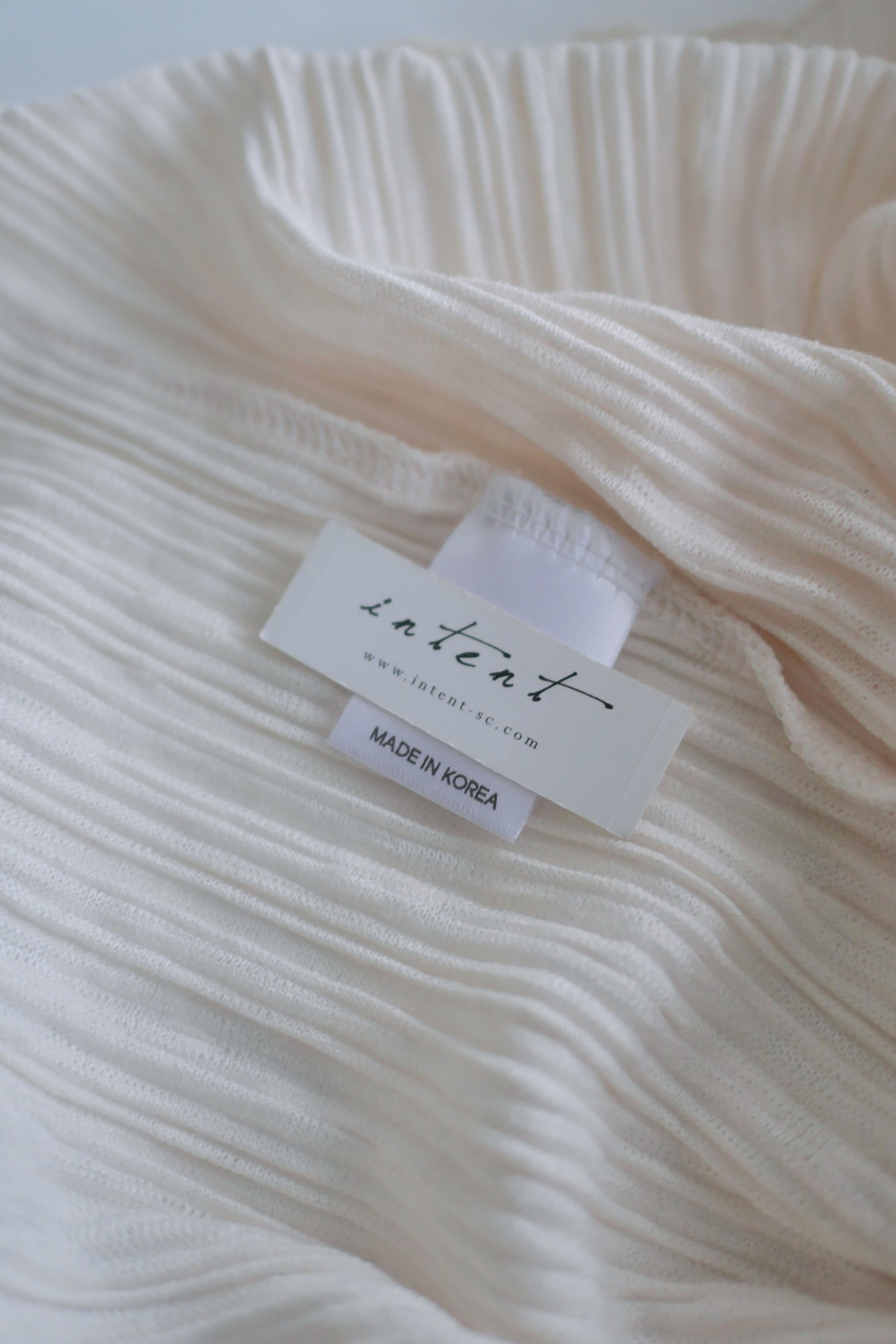 Ruffle Collar Top 直條紋皺褶微光澤感上衣/ TP9205 (pre-order ivory)