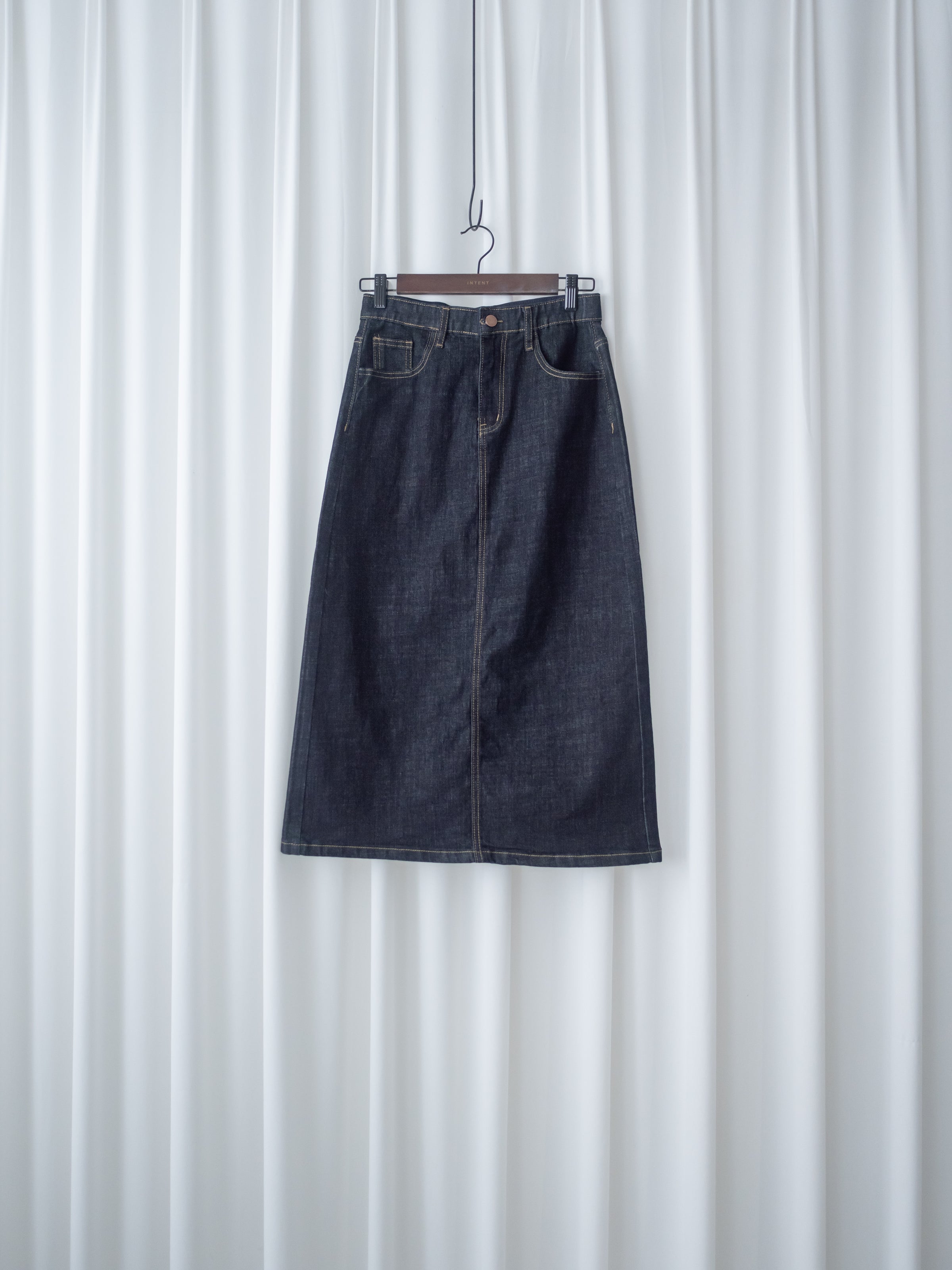 Slim Stretch Denim Skirt 全彈性修身不過貼牛仔裙/ SK8930
