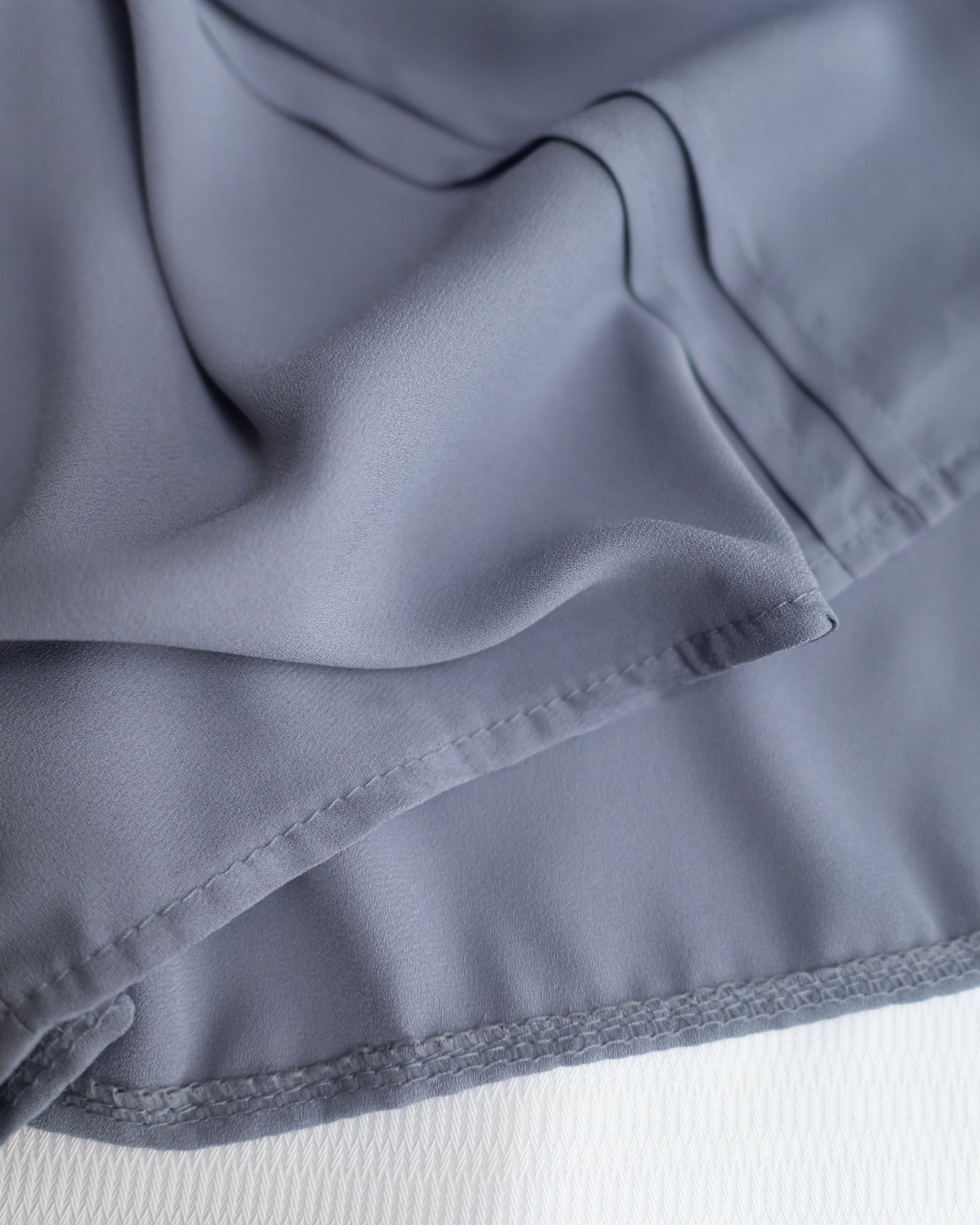 Button Collar Blouse 立體細褶V領金扣襯衫/ BU9127 (Pre-order steelblue milktea 3月3截單)