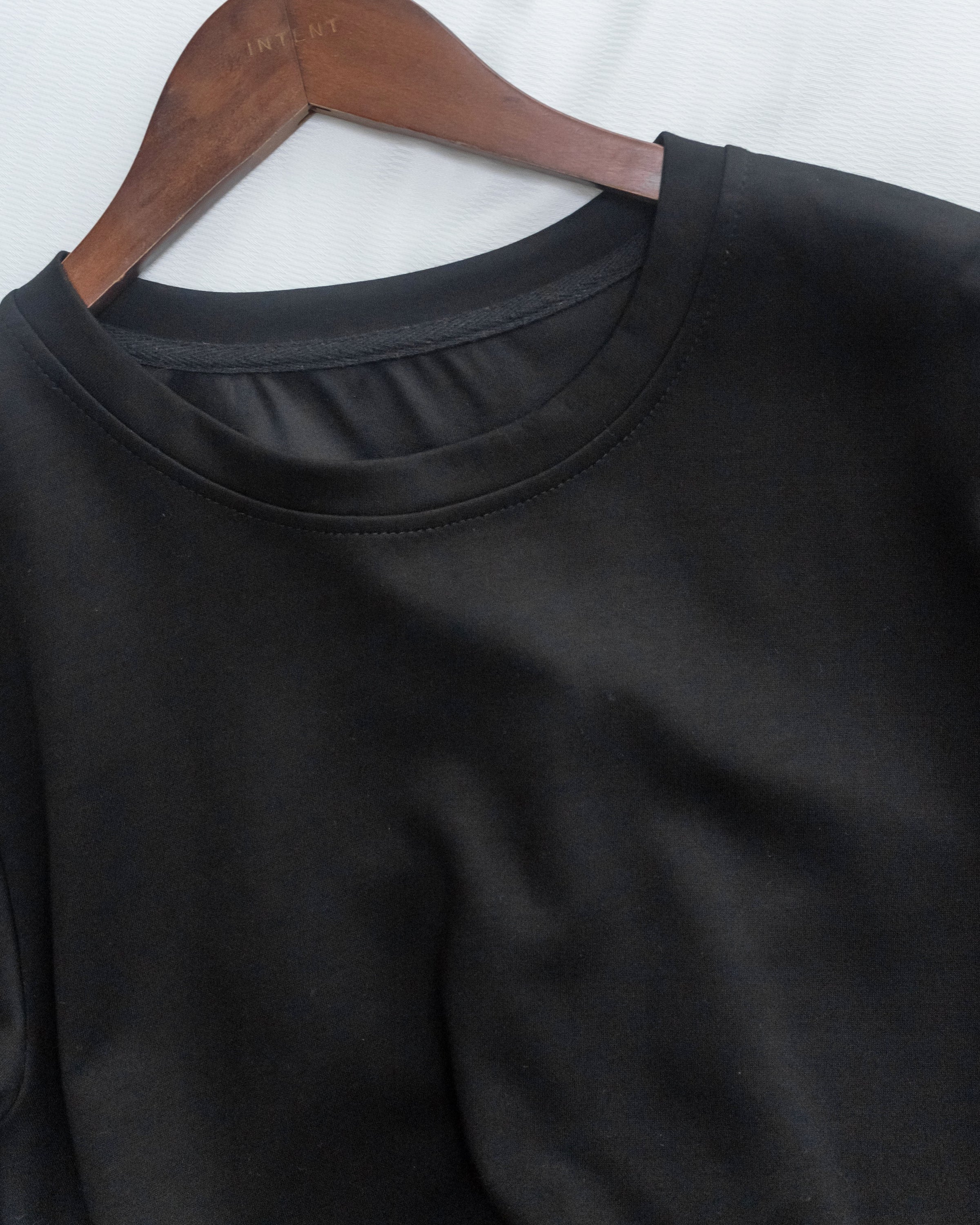 Feather Spliced Dress  立體細褶拼色羽毛紋理側修腰連身裙/ DS1065