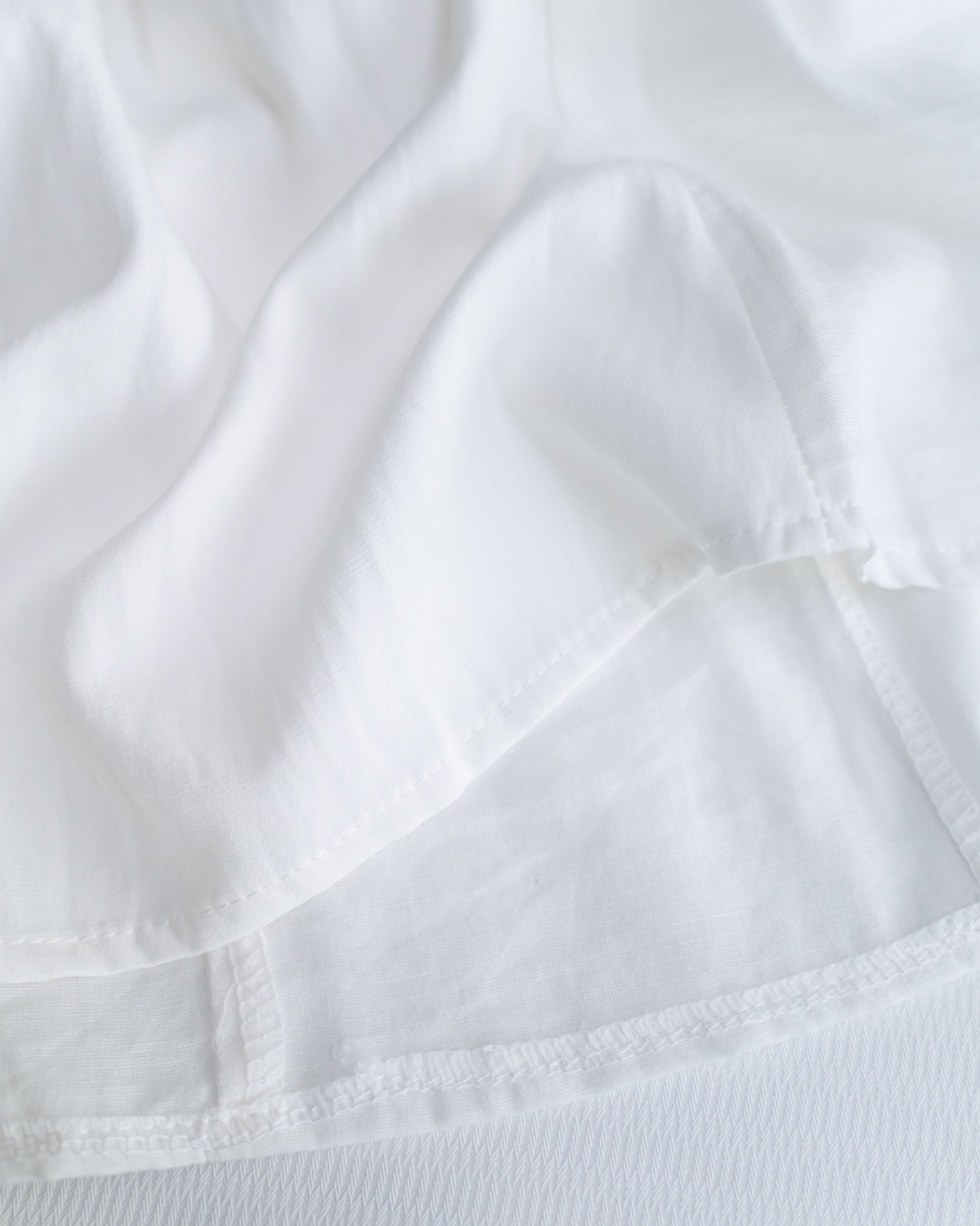 Tailored  Ribbon Top  百搭後拉鍊修腰顯瘦上衣/ BU9131