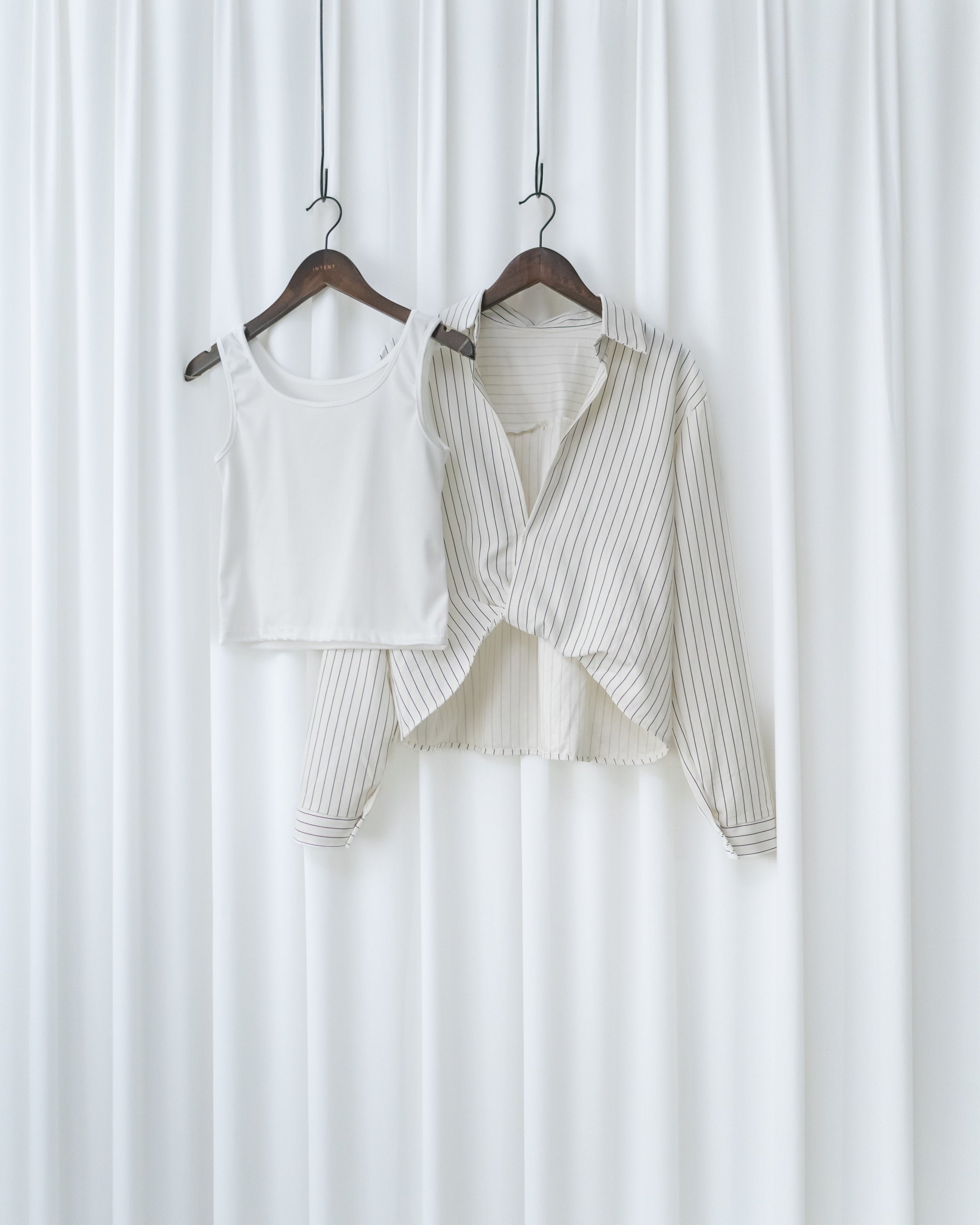 Stripe Layered Twist Shirt 立體細褶條紋綁結套裝恤衫/ SE8109