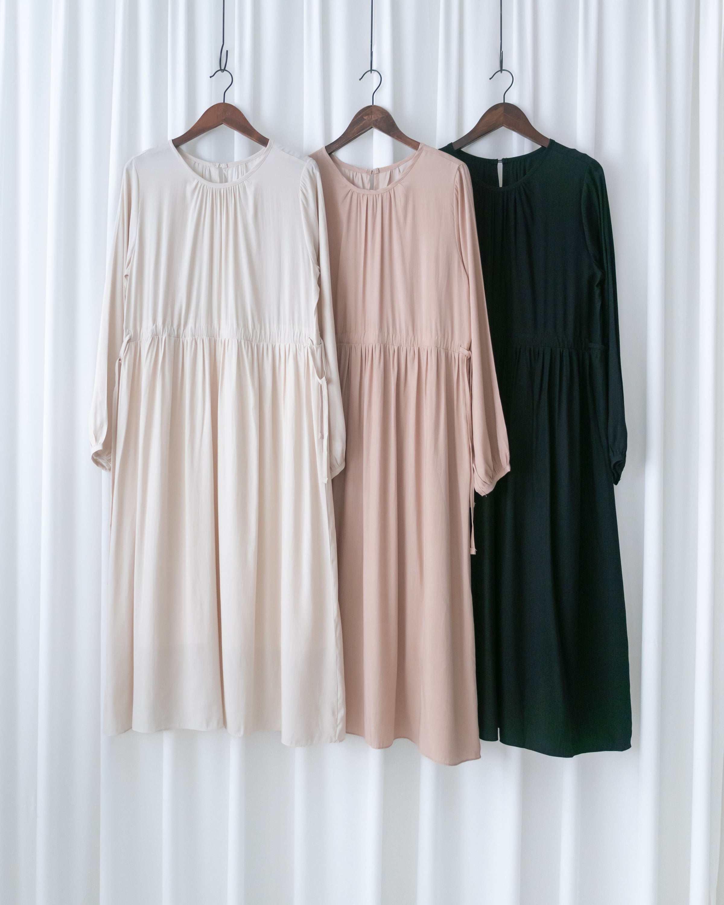 Luminous Dress 極致絲光棉顯瘦圓領蝴蝶修腰長裙/ DS1080