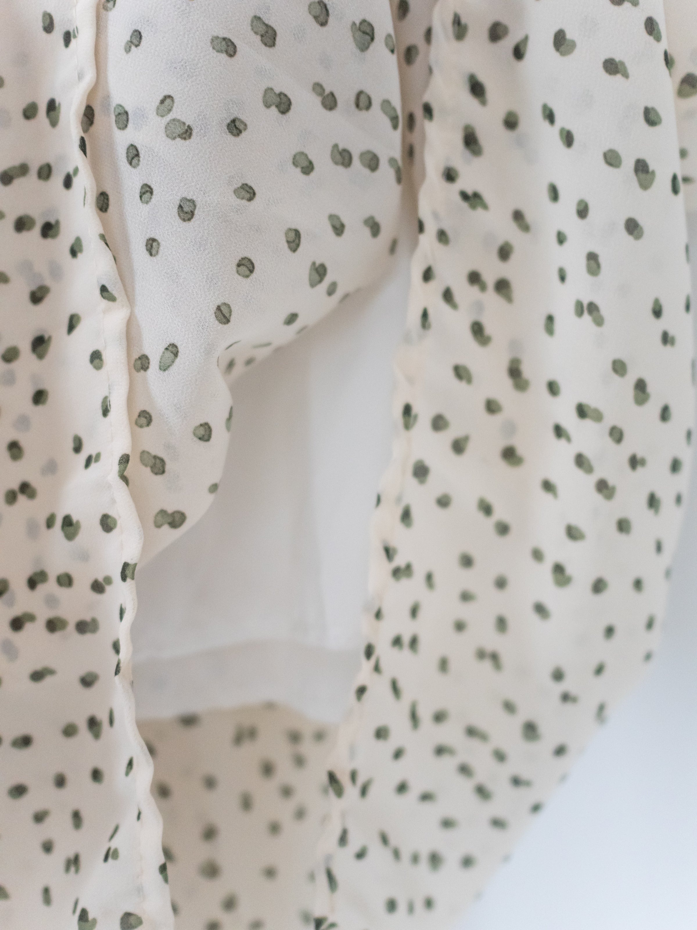 Dot Ruffle Dress 點點荷葉邊修腰雪紡連身裙/ DS1040