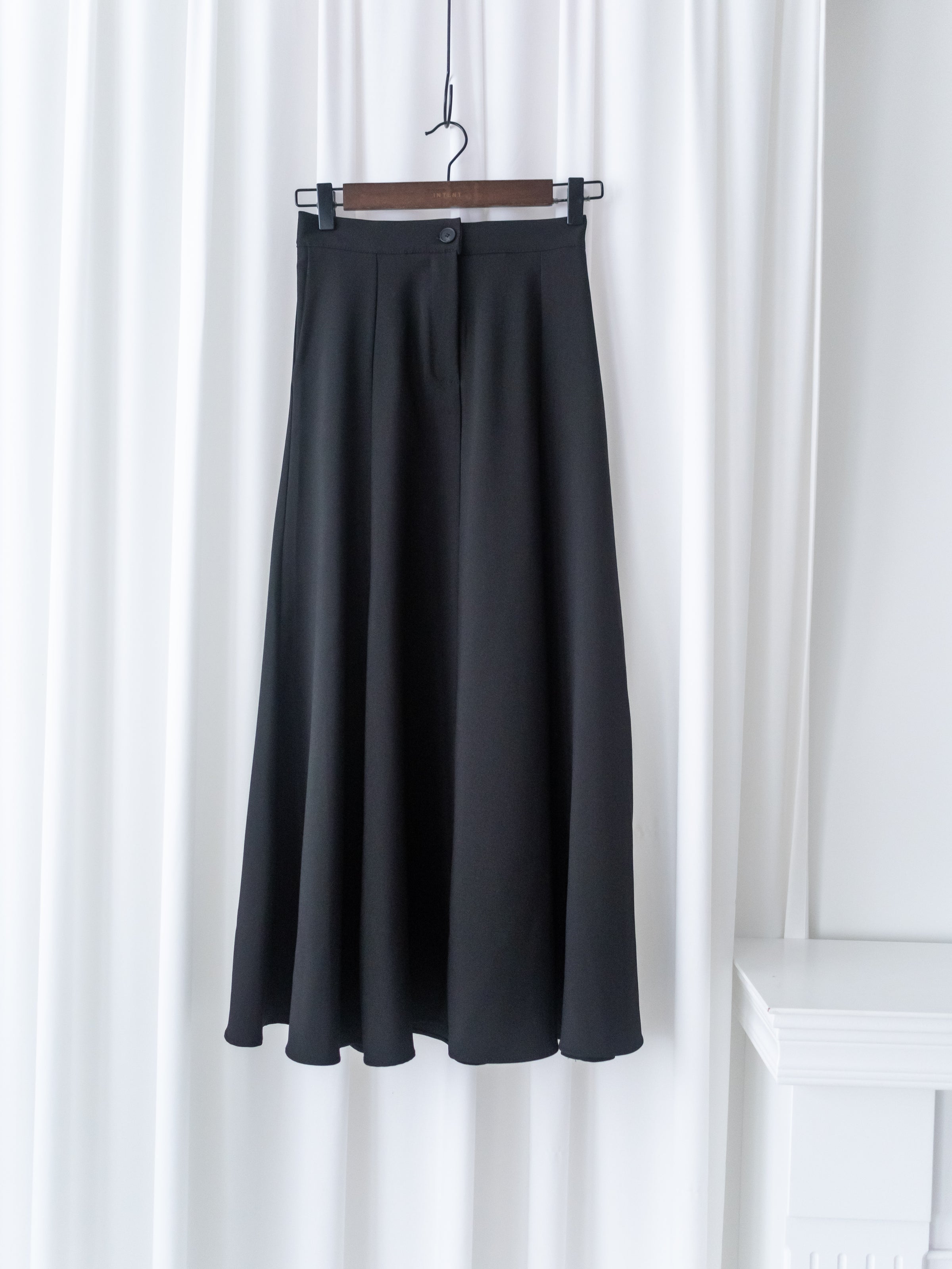 Black Skirt 黑色後橡筋口袋半裙/ SK8889