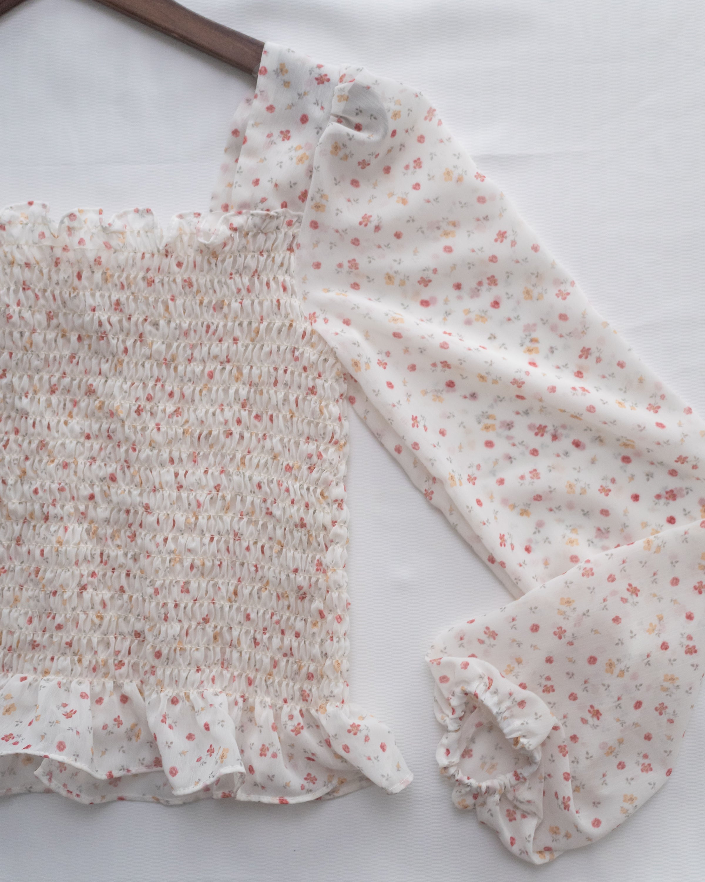 Flora Chiffon Blouse 方領細緻舒適彈力皺褶花布雪紡上衣/ BU9134