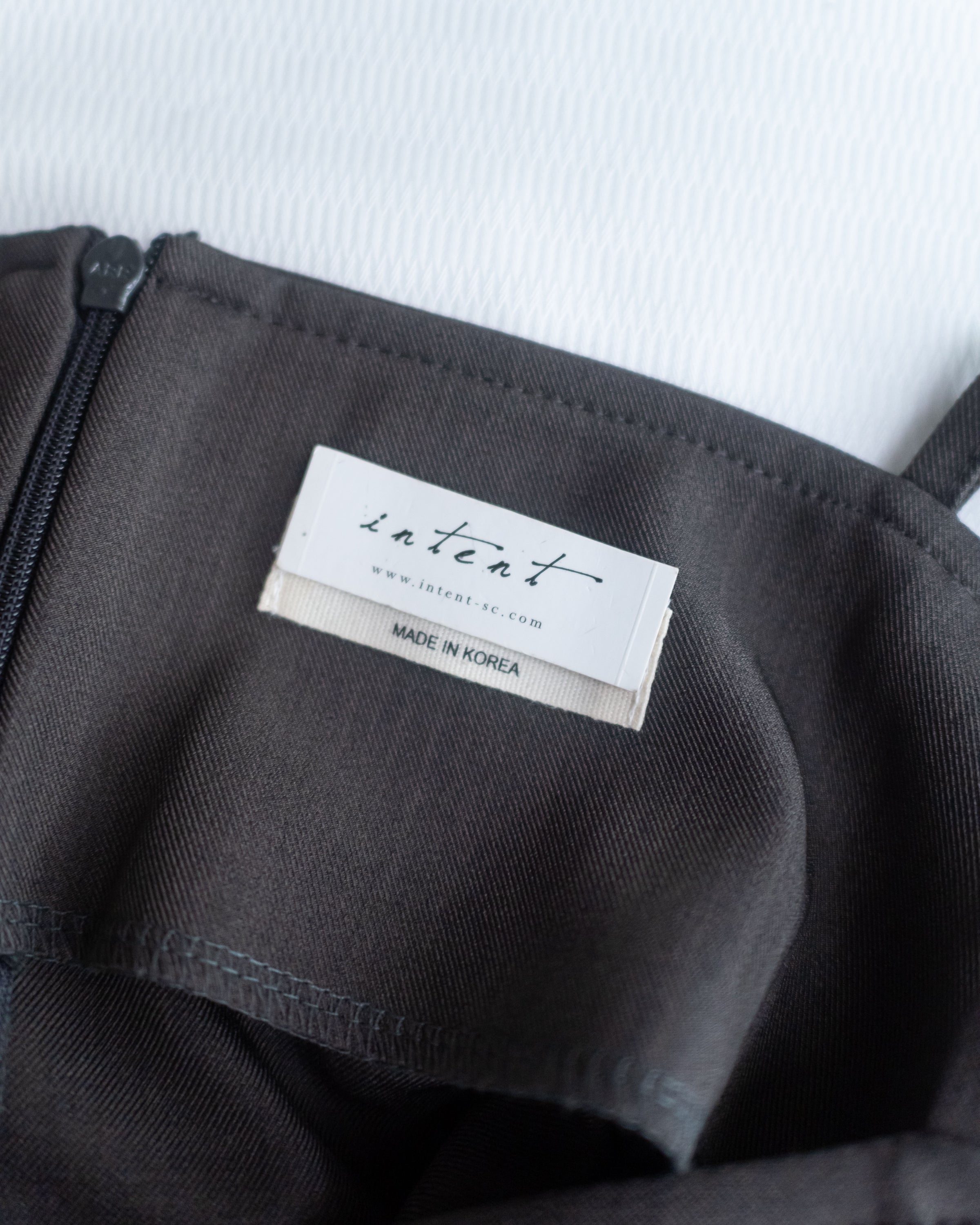 Geometric Vest Dress 幾何剪裁質感面料修飾線條吊帶長裙/ DS1081