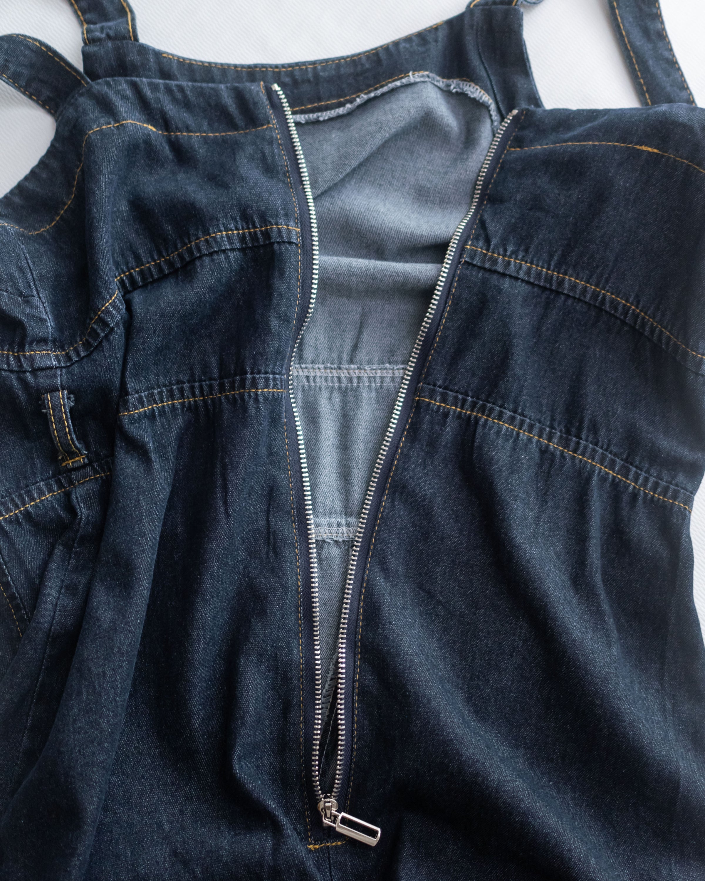 Denim Vest Dress 深藍隨性側開衩質感牛仔吊帶裙/ DS1084