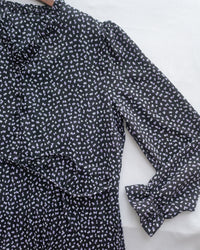 Watercolour Heart Pleated Dress 氣質水彩疊層心形V領百褶連身裙/ DS1085