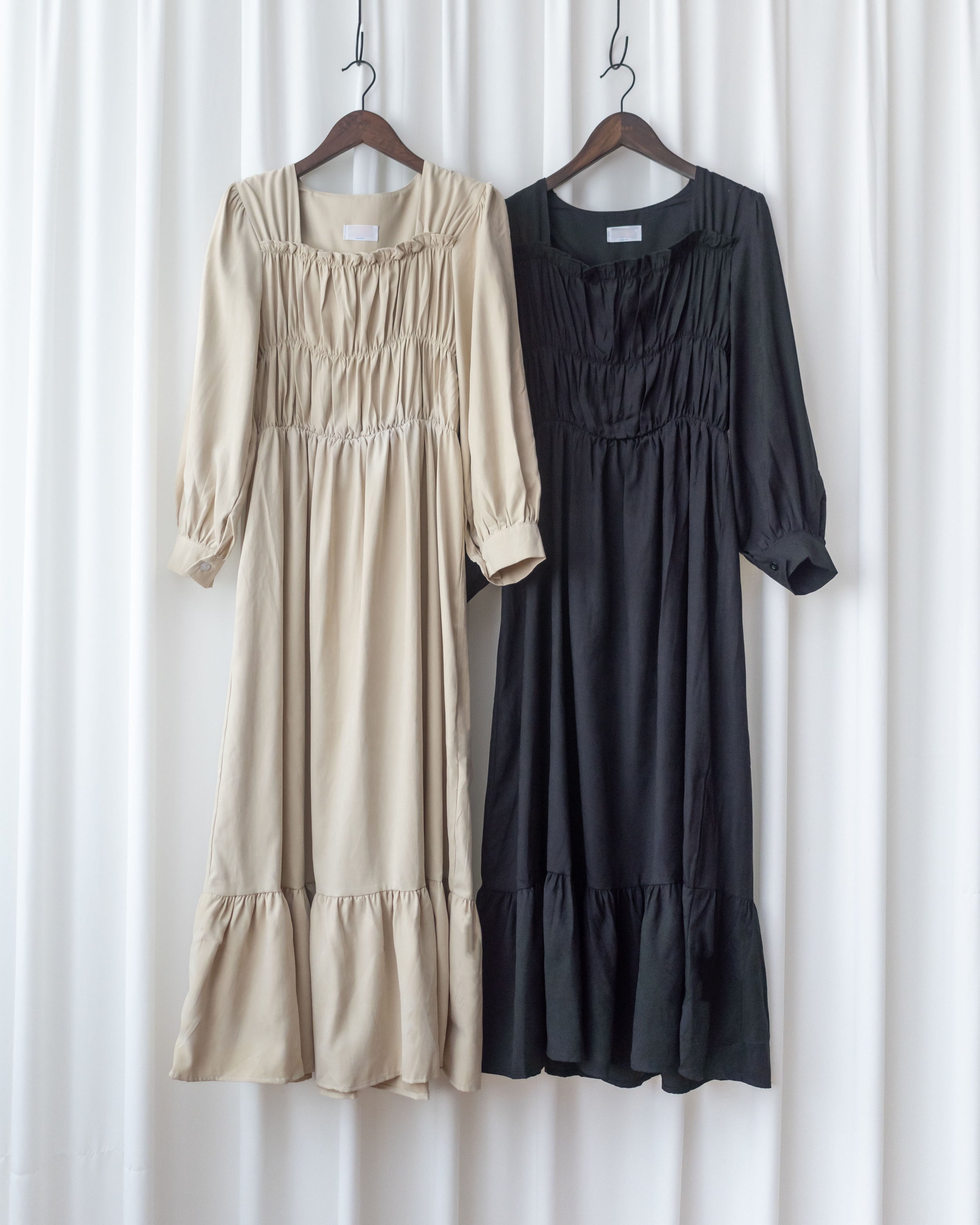 Sophie Dress 方領柔霧面料橡筋修身傘魚尾長裙/ DS1086