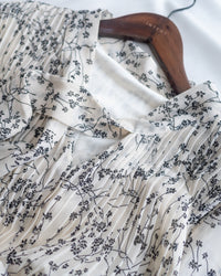 Branches Scarf Pleated Dress 絲帶花枝雙寬度褶紋修腰長裙/ DS1090