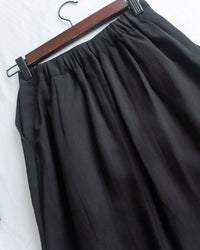 Striped H-Line Skirt 低調條紋後開叉顯瘦H型半裙 / SK8934