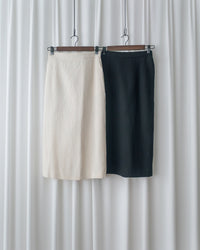 Striped H-Line Skirt 低調條紋後開叉顯瘦H型半裙 / SK8934