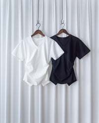 Side pinned V-Neck Tee 側抓褶後開叉V領上衣/ TP9216