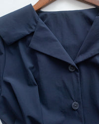 Pleated Waist Blouse 顯白深藍精緻鈕扣翻領修腰上衣/ BU9138