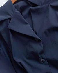 Pleated Waist Blouse 顯白深藍精緻鈕扣翻領修腰上衣/ BU9138