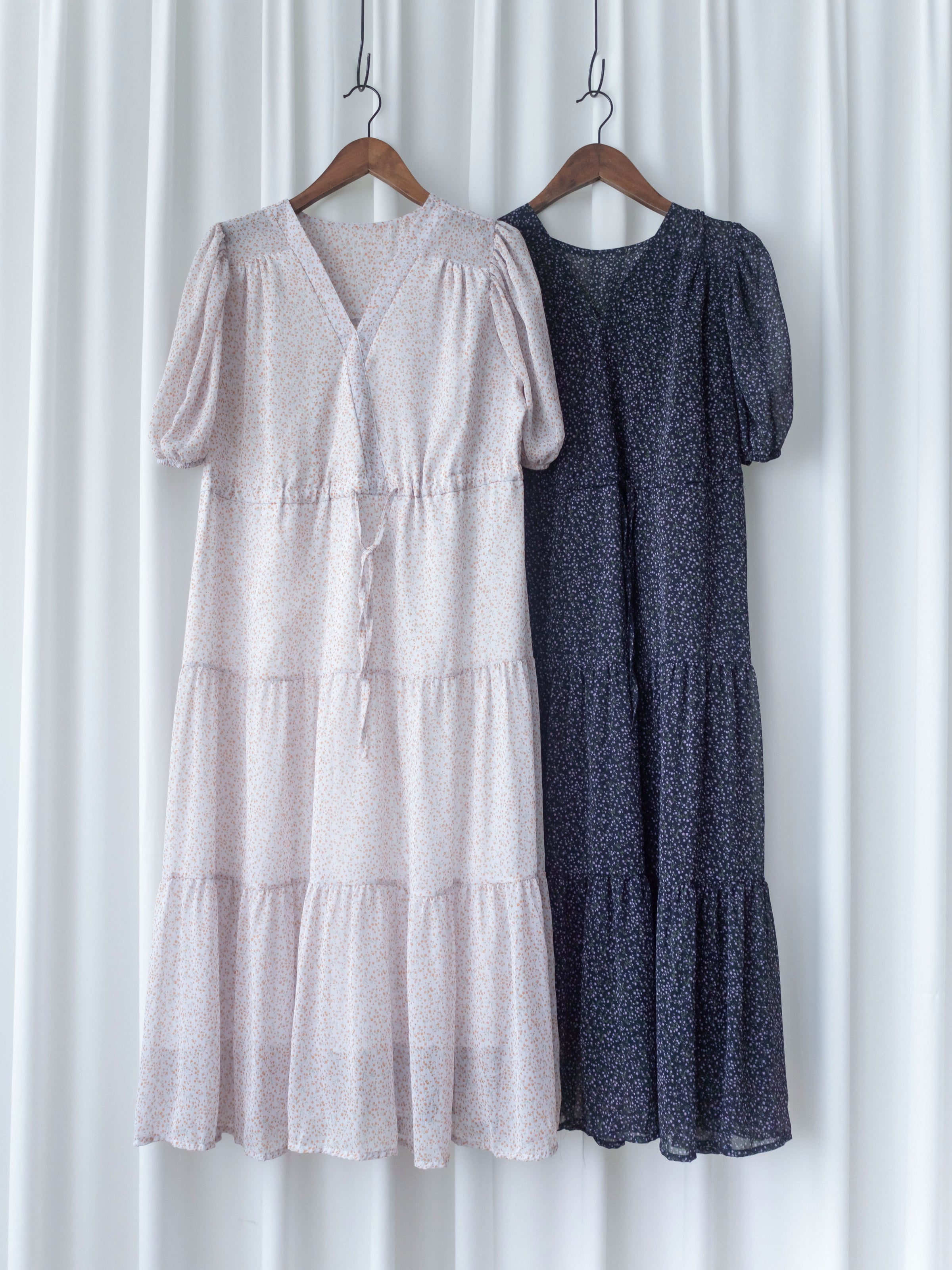 Glass Floral Dress 琉璃光感精緻小碎花連身裙/ DS1099