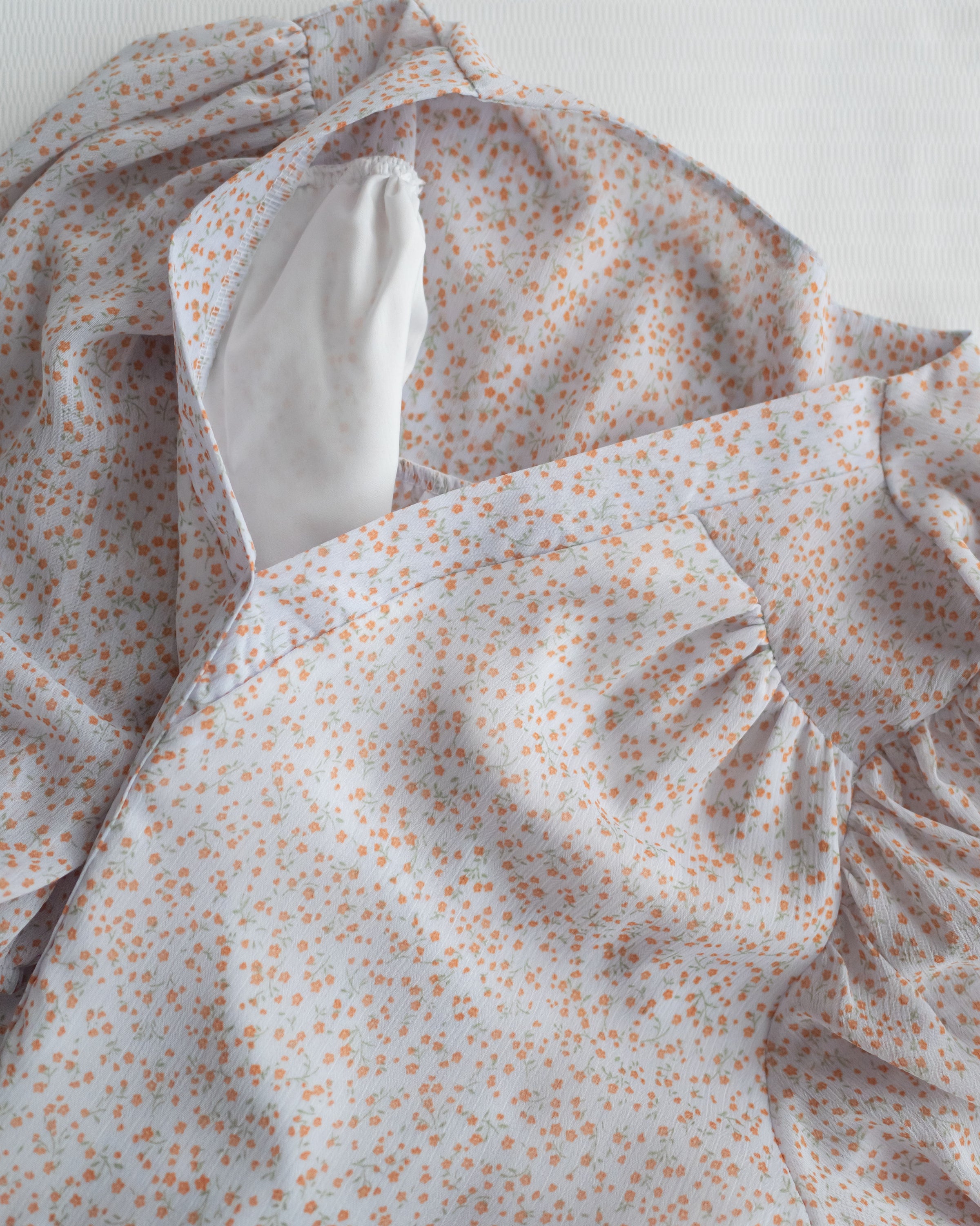 Glass Floral Dress 琉璃光感精緻小碎花連身裙/ DS1099