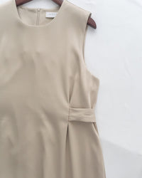 Button Waist Dress 輕復古雙鈕扣修腰背心裙/ DS1102