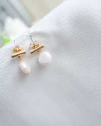 Gold Bar Pearl Earrings/ ER8341