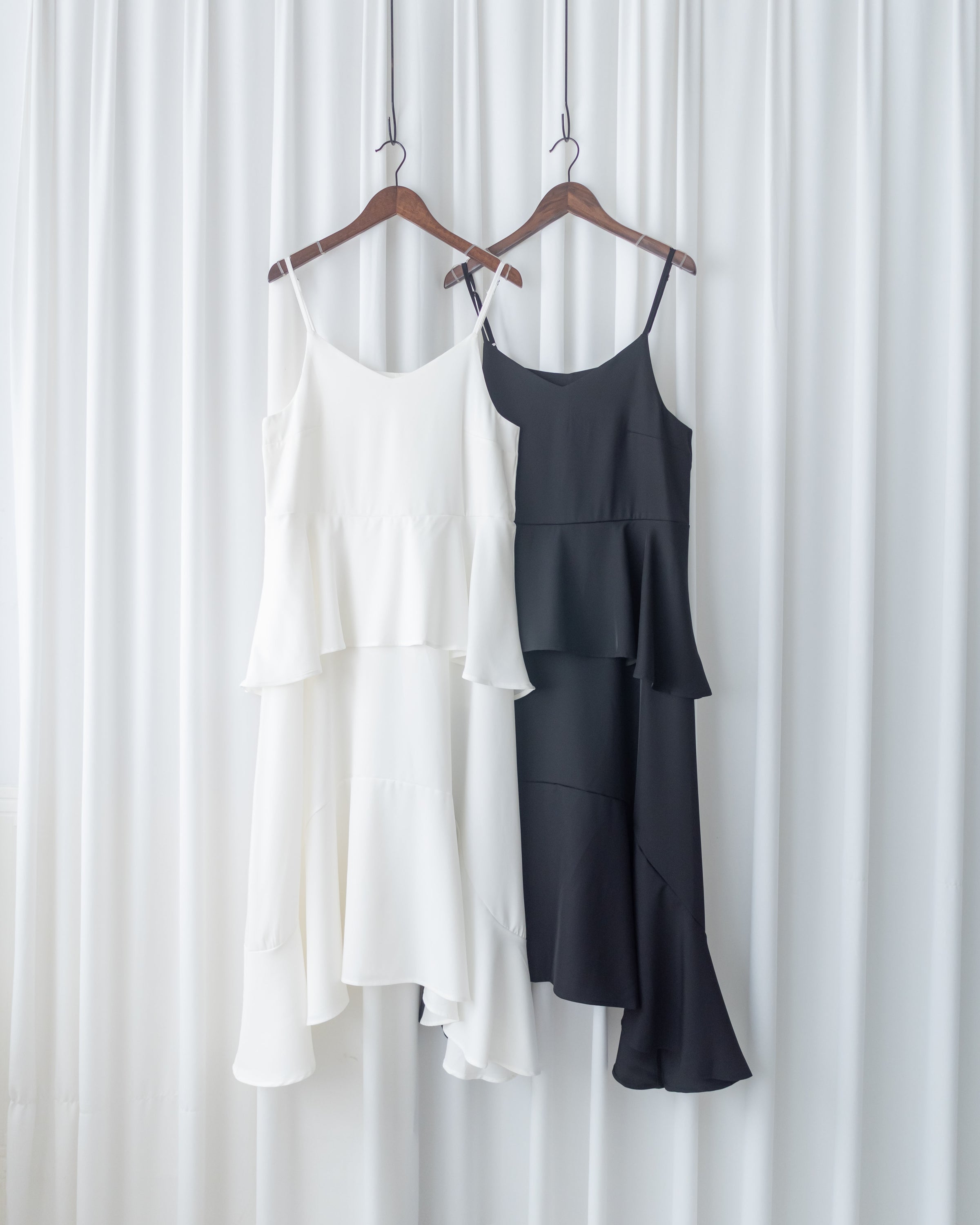Chiffon Flowing Dress 飄逸雪紡層次綁帶連衣裙/ DS1113 (Black sold out)