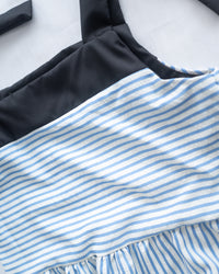 Striped Ribbon Dress 藍白拼黑色平口蝴蝶結傘形連身裙/ DS1109