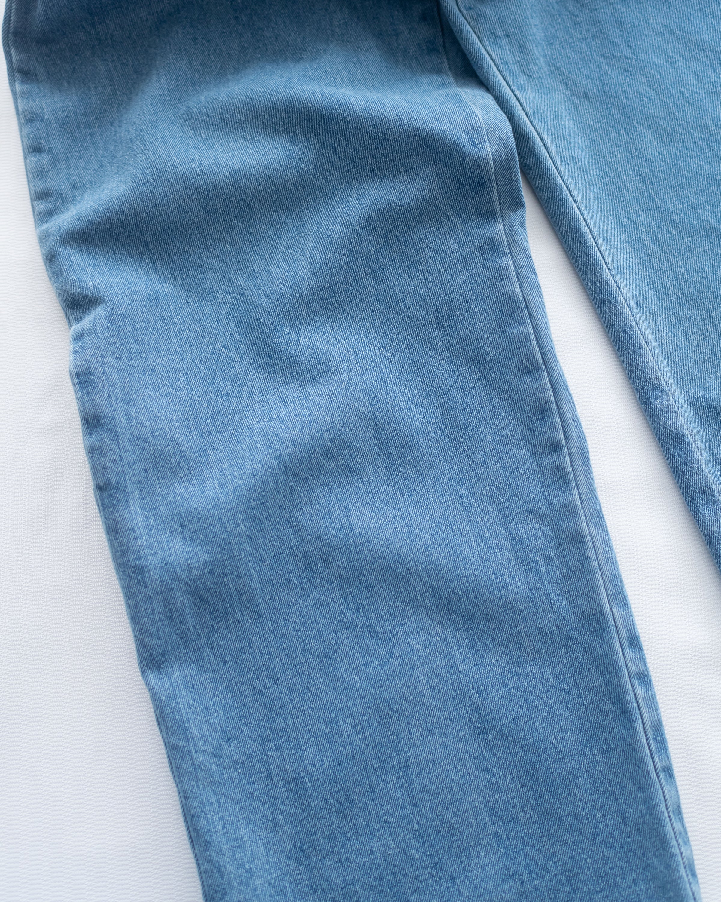 Straight Denim Pants 後鬆緊簡約直筒闊腳牛仔褲/ PT8478
