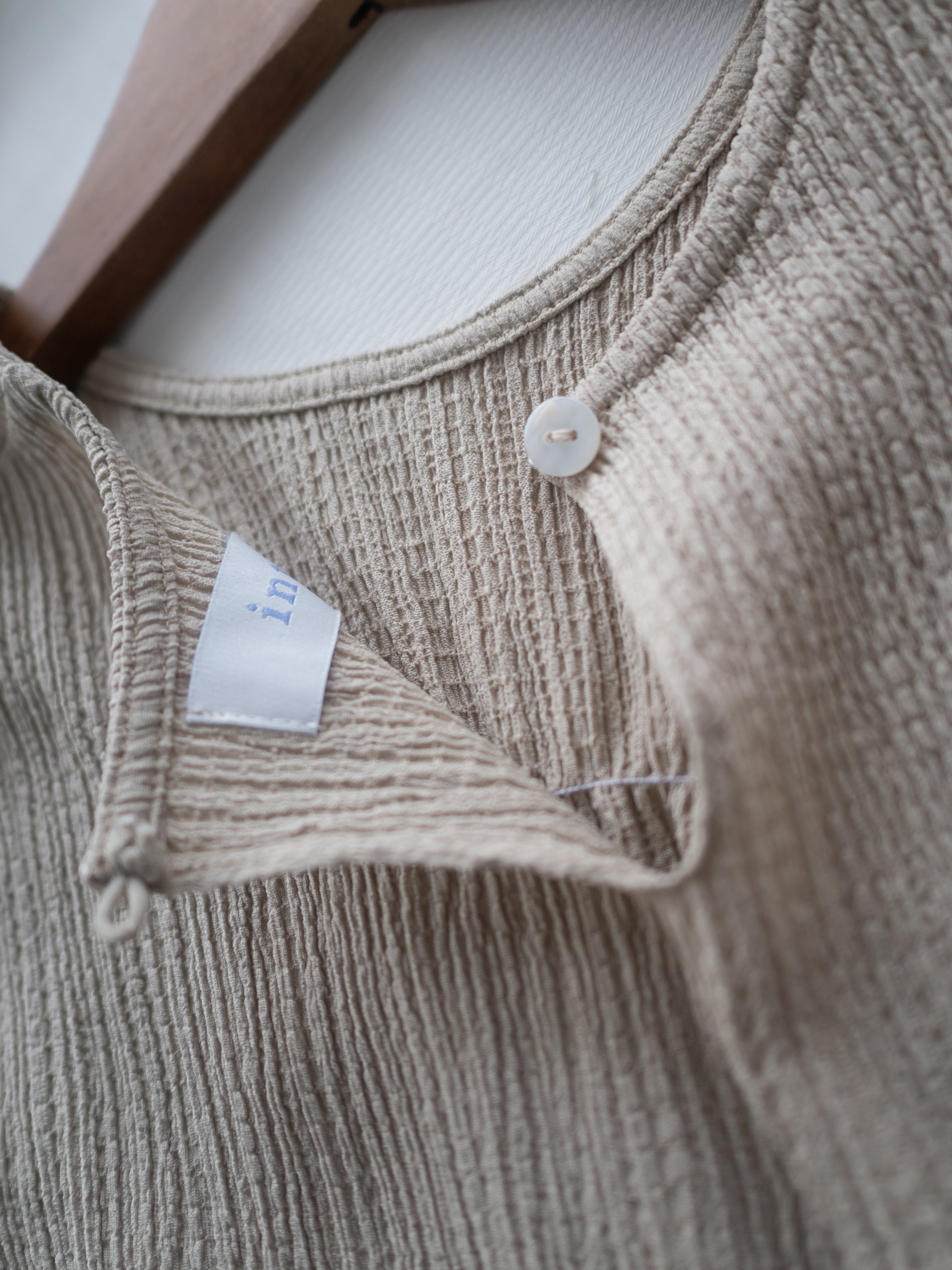 [intent label/intent製] Sophie Cotton Blouse 彈性防皺內橡筋顯瘦圓領上衣/ TPA8001