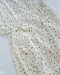 Chiffon Ribbon Dress 荷葉袖雪紡花束絲帶腰帶連身裙/ DS1133 (pre-order ivory/navy)