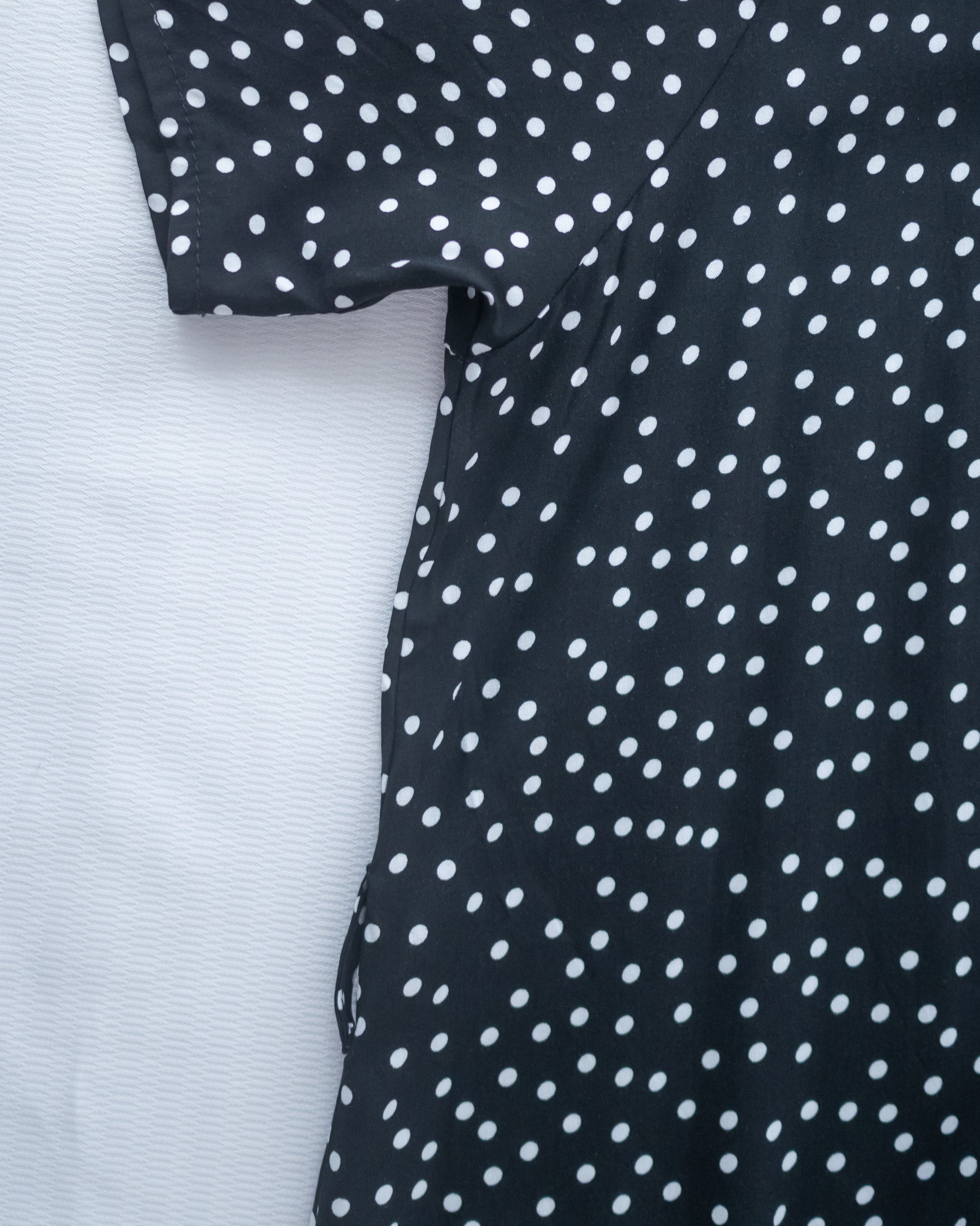 Snow Dot Dress 黑色雪花點點小V領層次修腰連身裙/ DS1135