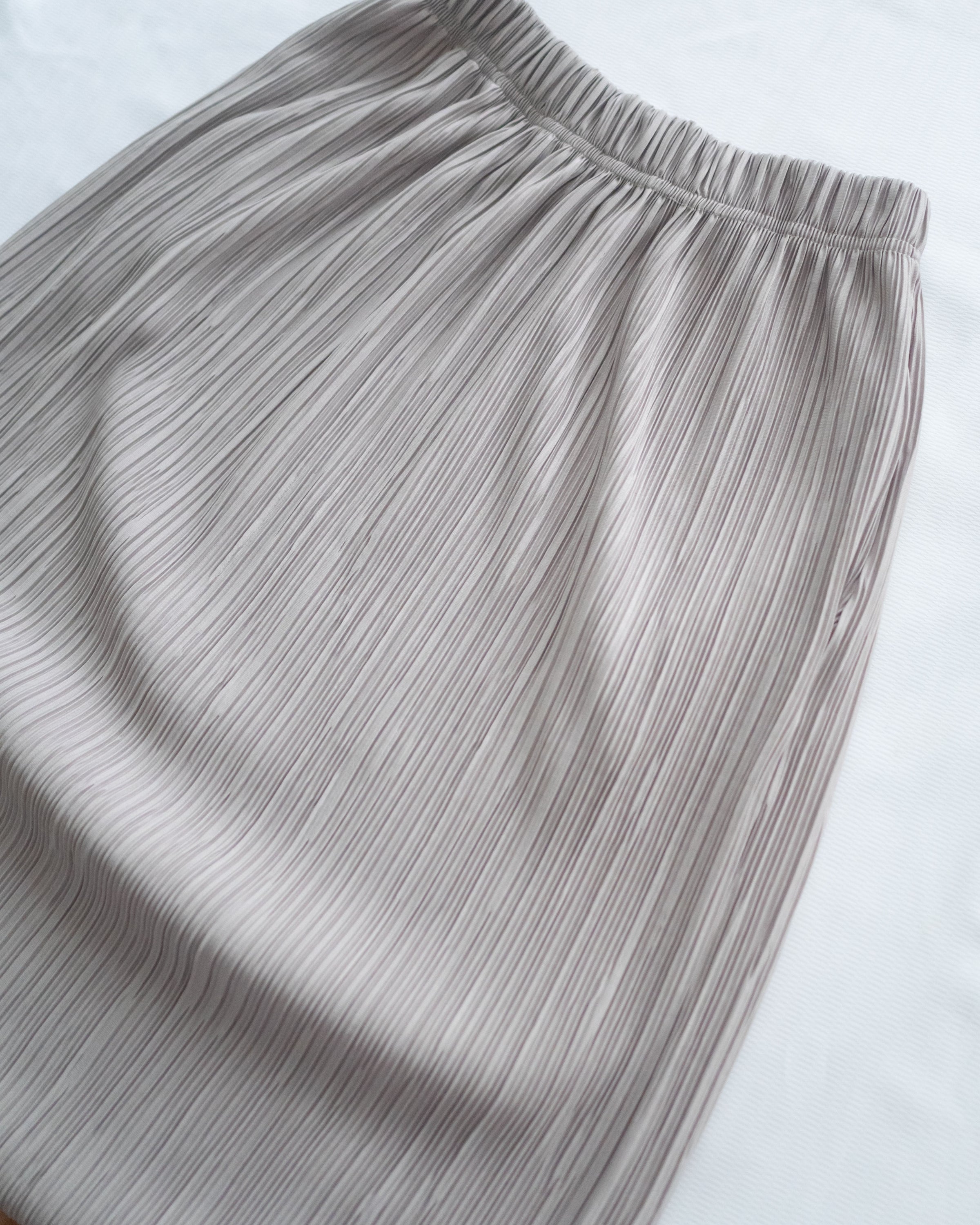 Pleated Shimmer Skirt 微光澤防皺顯瘦直條紋口袋長裙/ SK8943 (pre-order black)