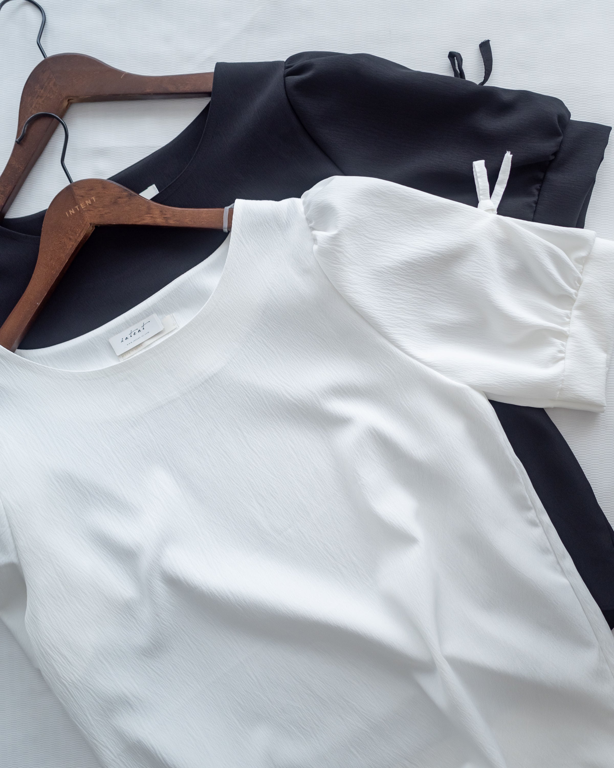 Ribbon Blouse 船領免綁裝飾蝴蝶每日上衣/ BU9140