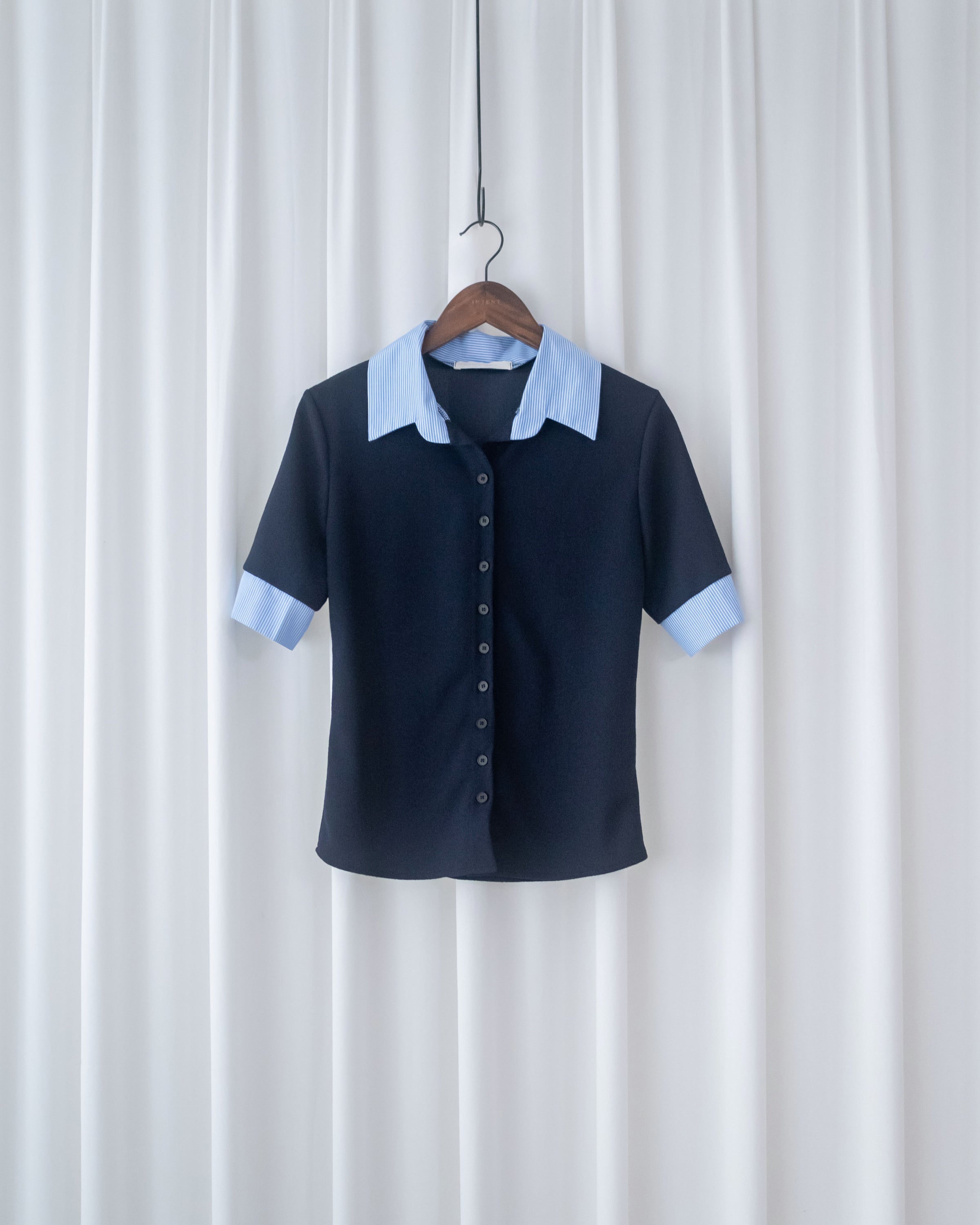 Stripe Collar Top  仿恤衫外穿針織彈性修身上衣/ TP9233