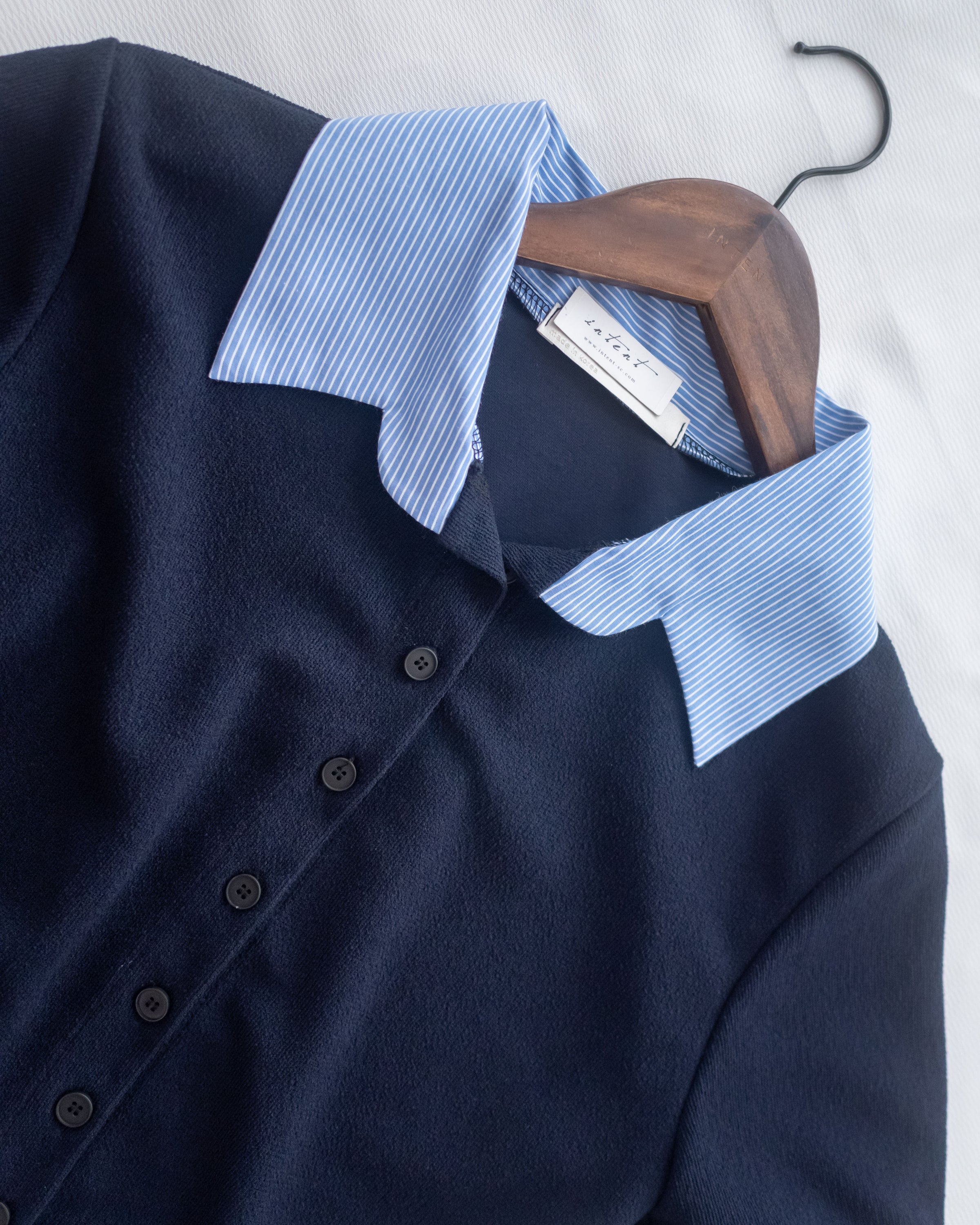 Stripe Collar Top  仿恤衫外穿針織彈性修身上衣/ TP9233
