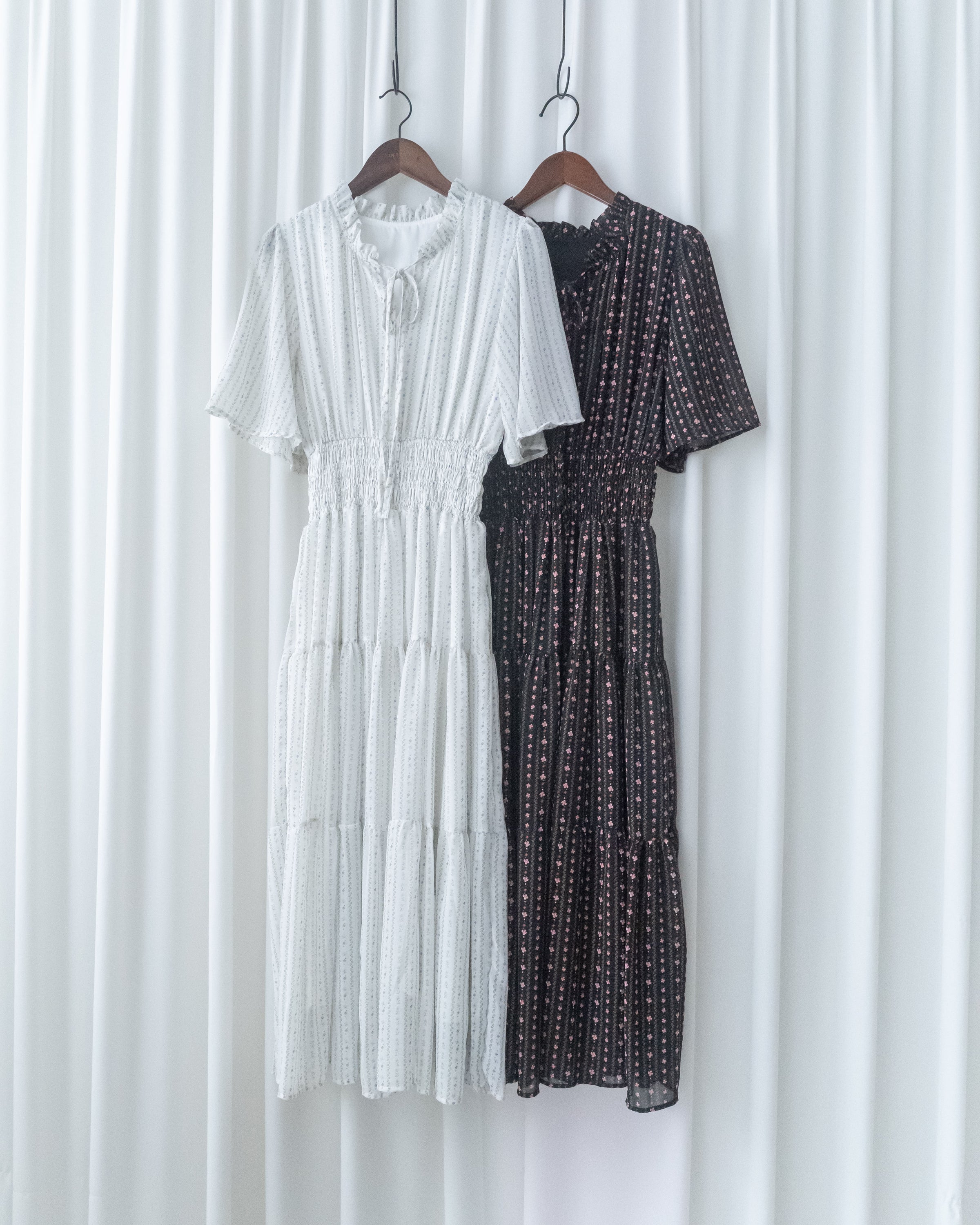Ethnic Stripe Dress 清新條紋小花束花邊高腰連身裙/ DS1145