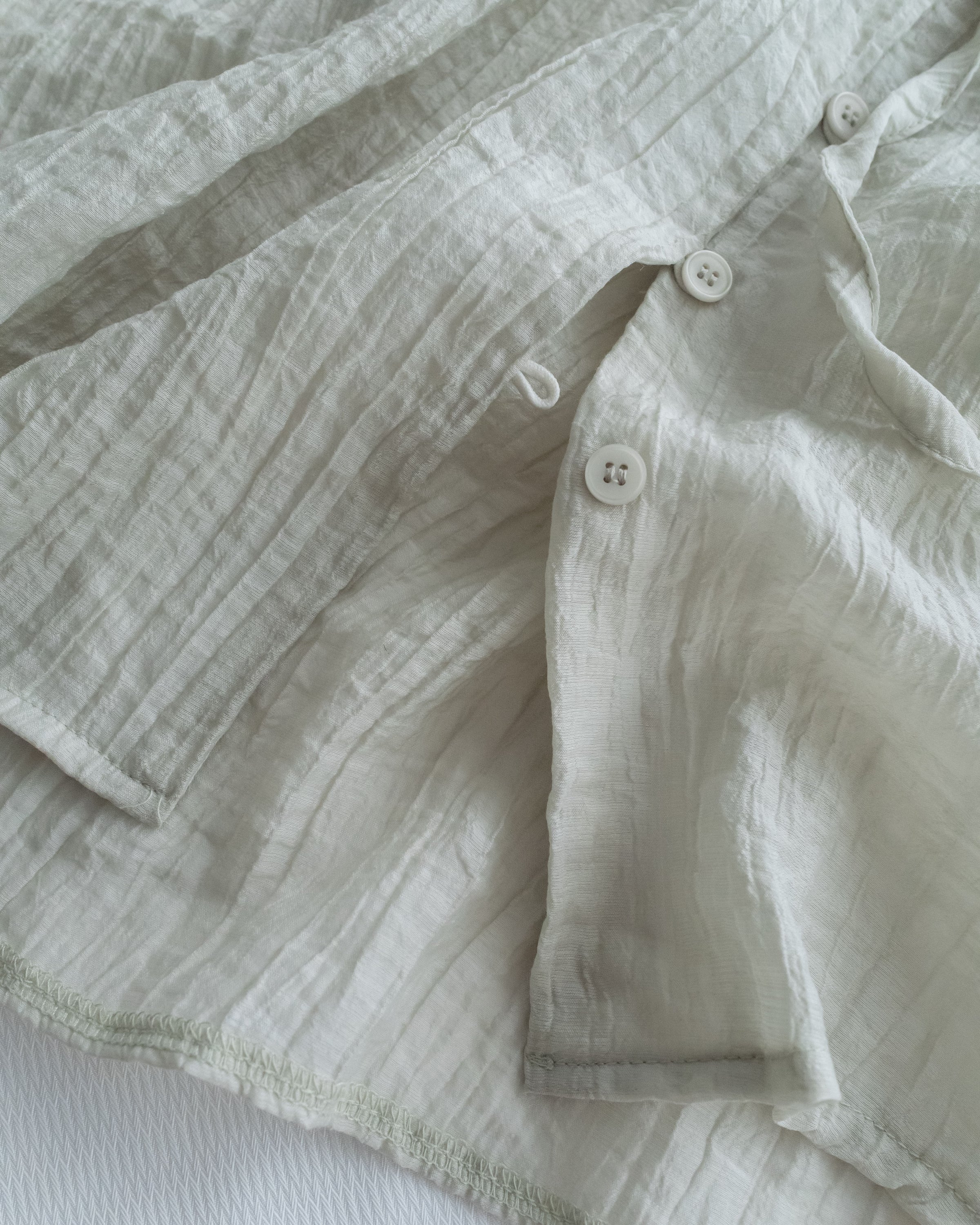 Effortless Blouse 微褶皺紗感面料空氣感上衣/ BU9147