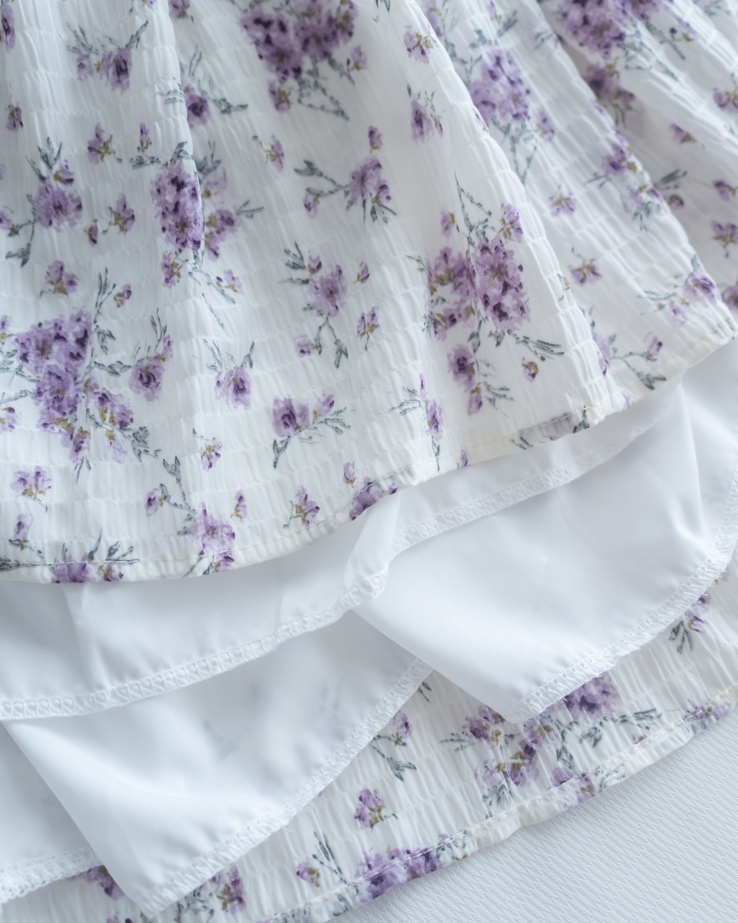 Acasia Dress 淡雅花束防皺暗格紋修腰連身裙/ DS1147
