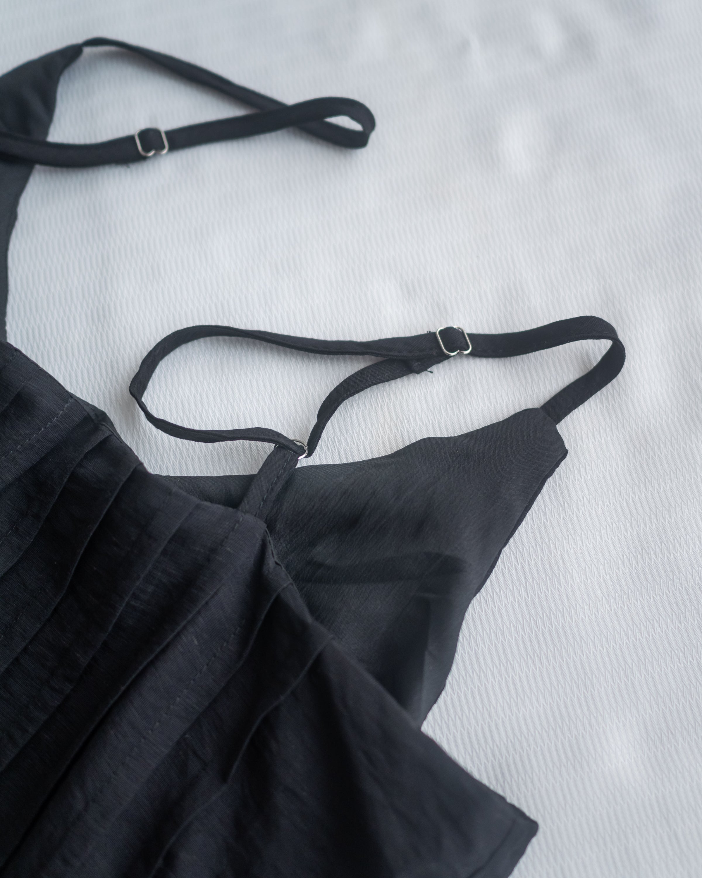 Knit Vest Set 鏤空針織外套風琴車褶長裙套裝/SE8118