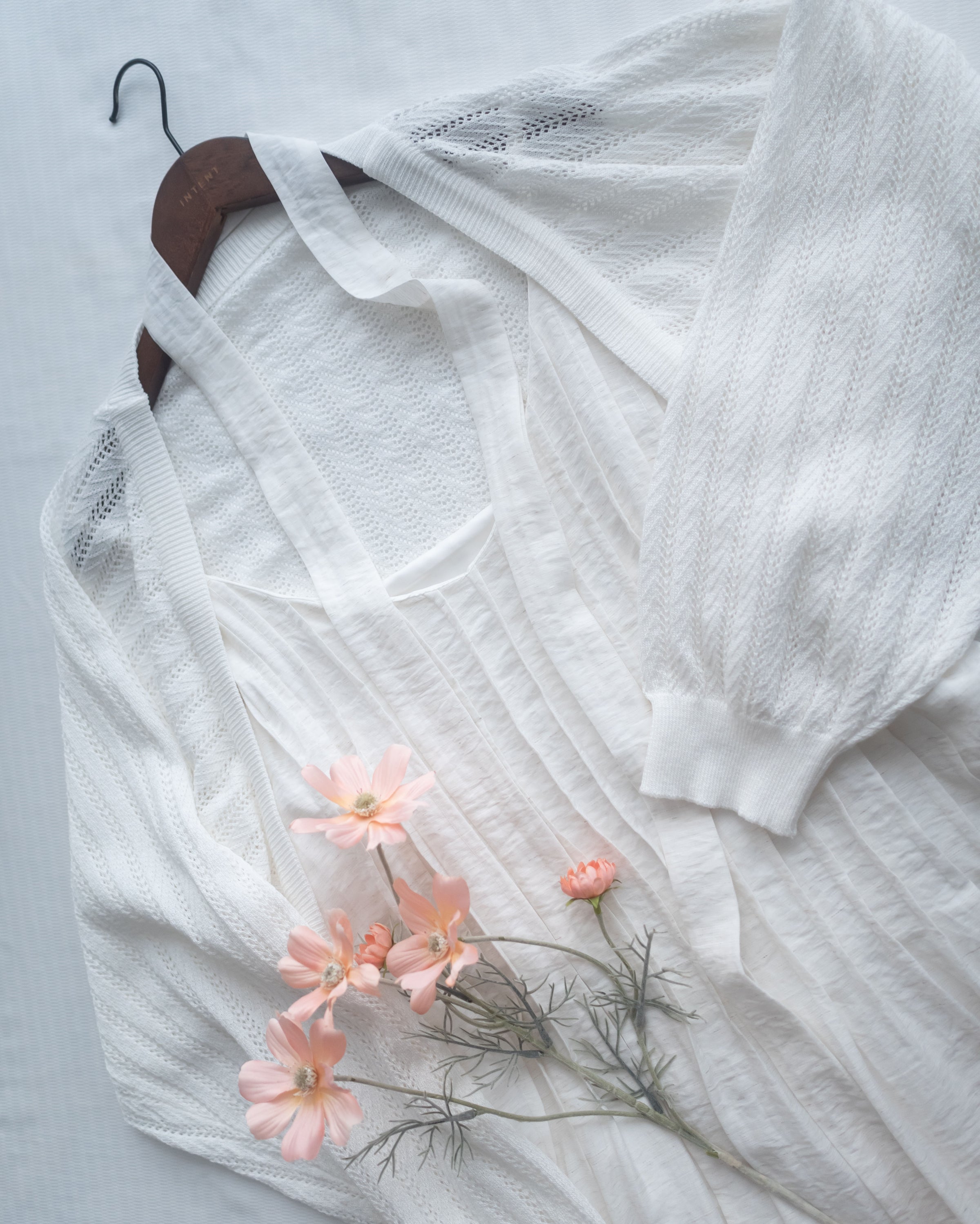 Knit Vest Set 鏤空針織外套風琴車褶長裙套裝/SE8118